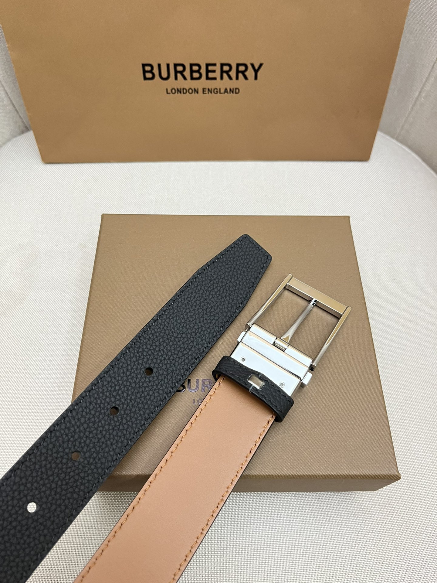 Burberry Male Leather Belt Top Grain Leather M