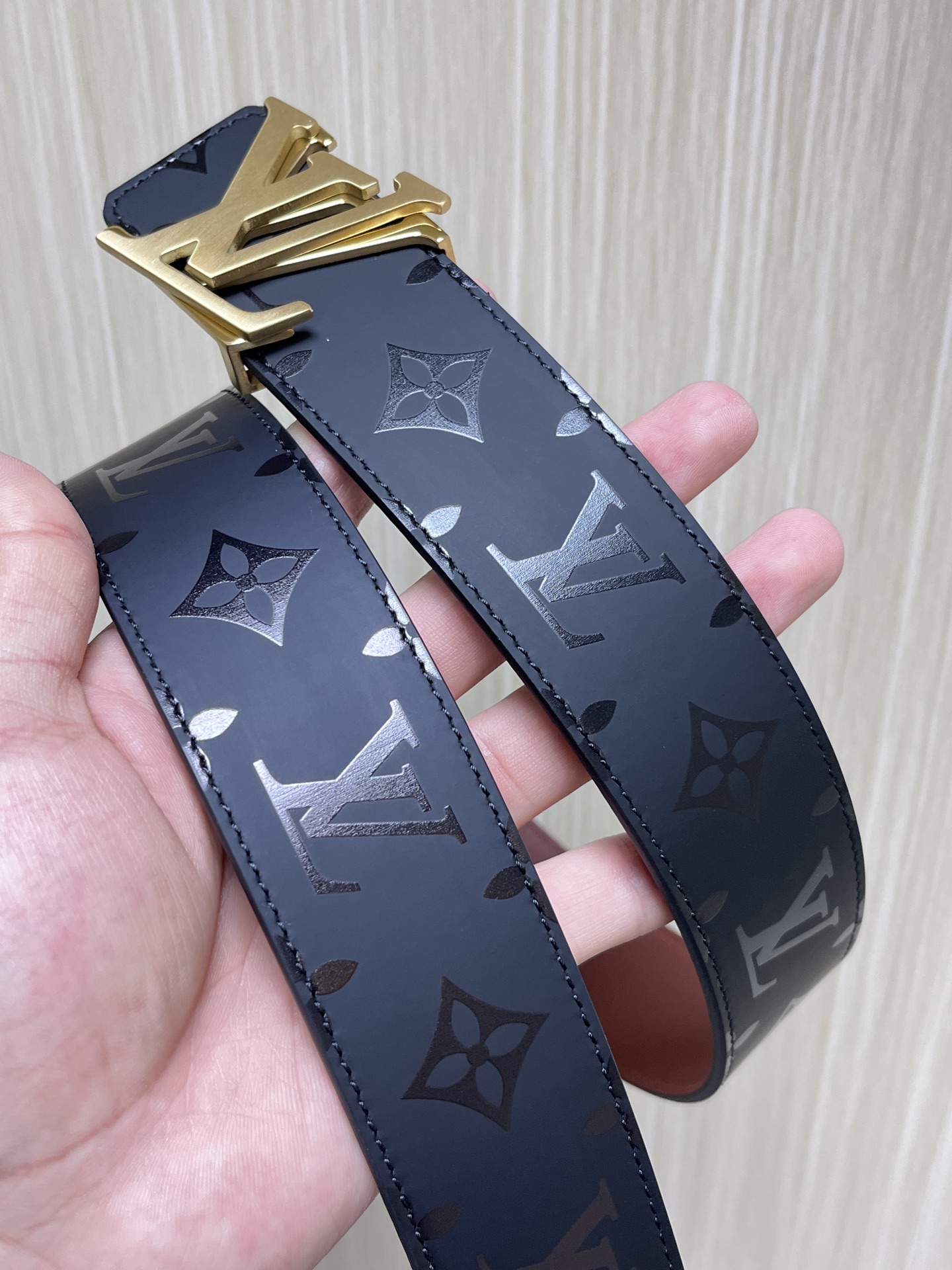 Louis Vuitton Male Leather Belt Black 40mm-l
