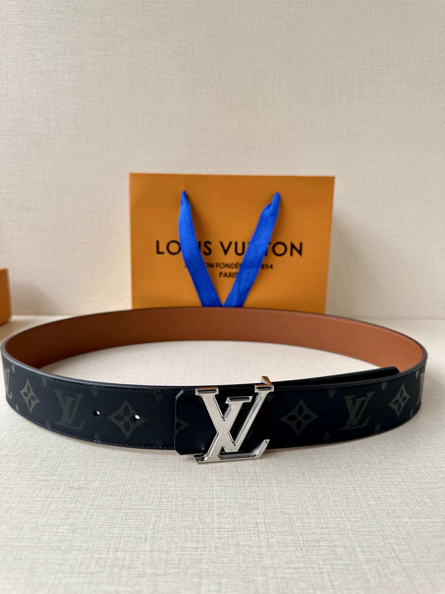 Louis Vuitton Leather Belt S-m-l