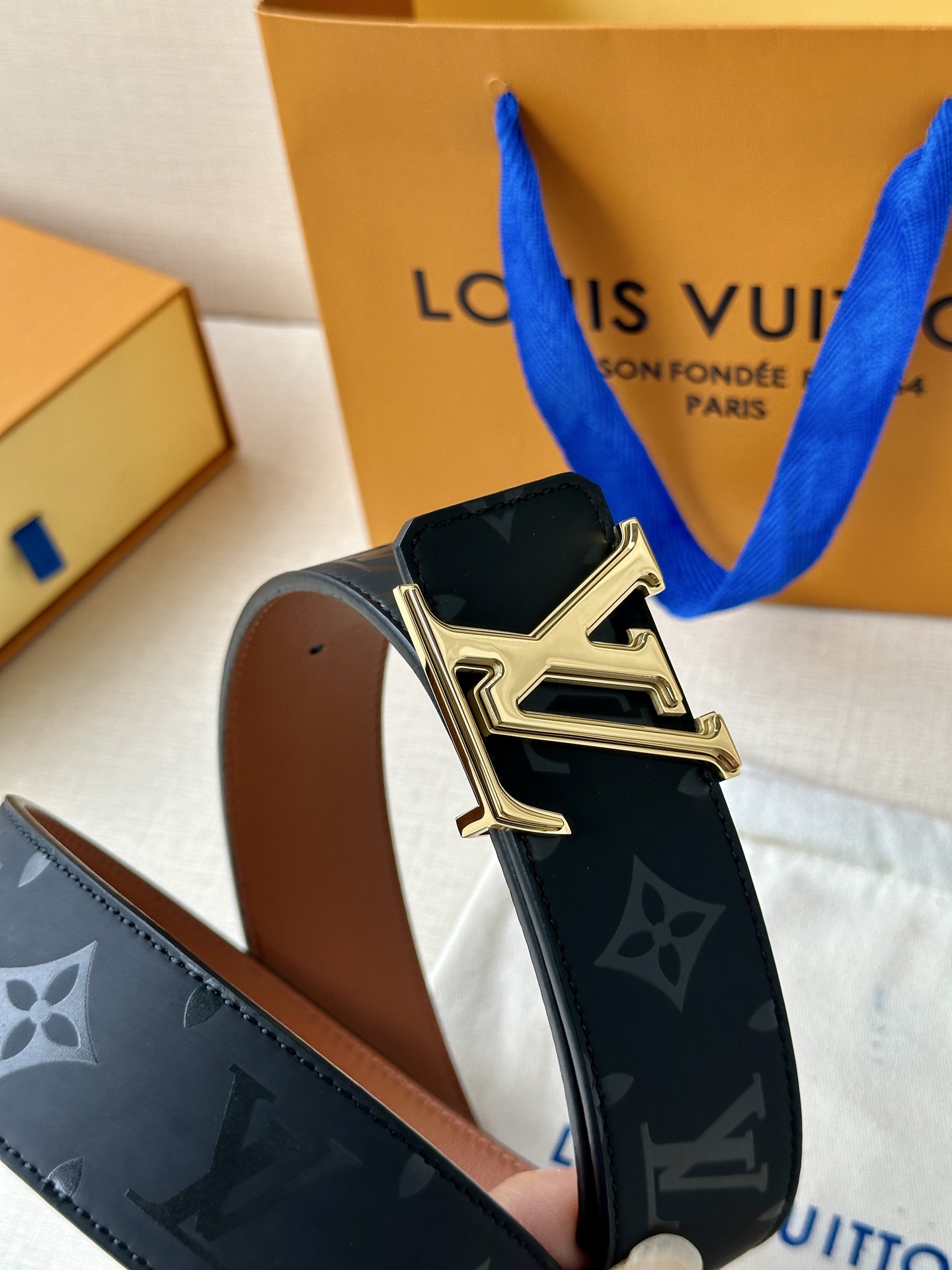 Louis Vuitton Leather Belt S-m-l