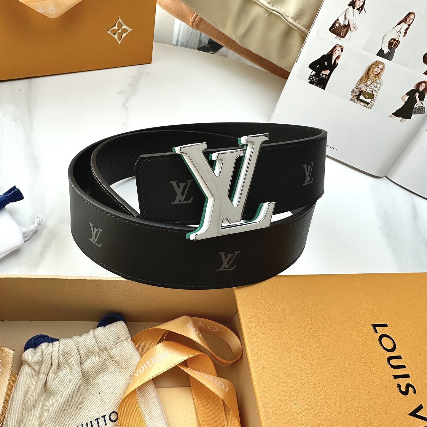 Louis Vuitton Male Basic Belt Cow Leather S-l