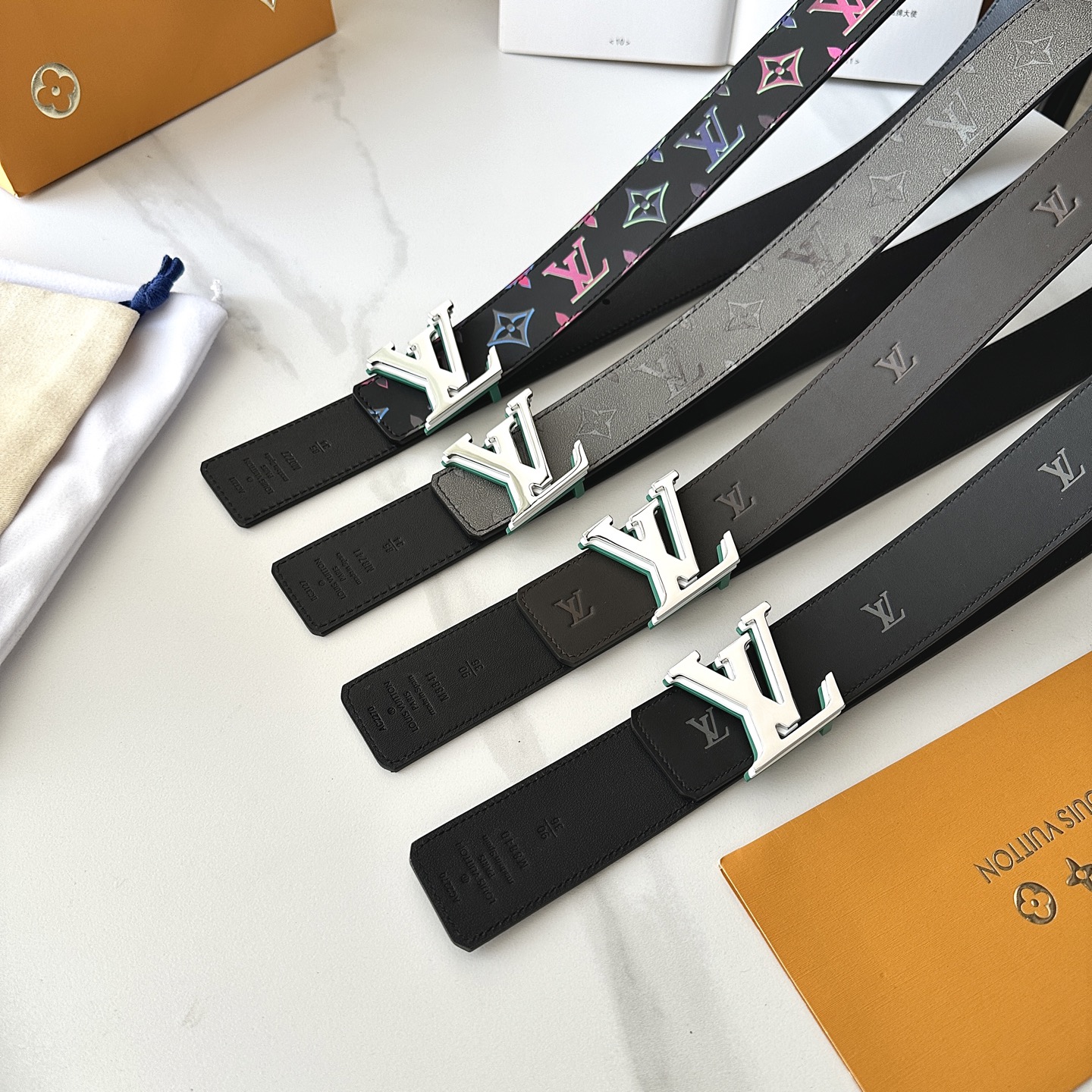 Louis Vuitton Male Basic Belt Cow Leather S-l