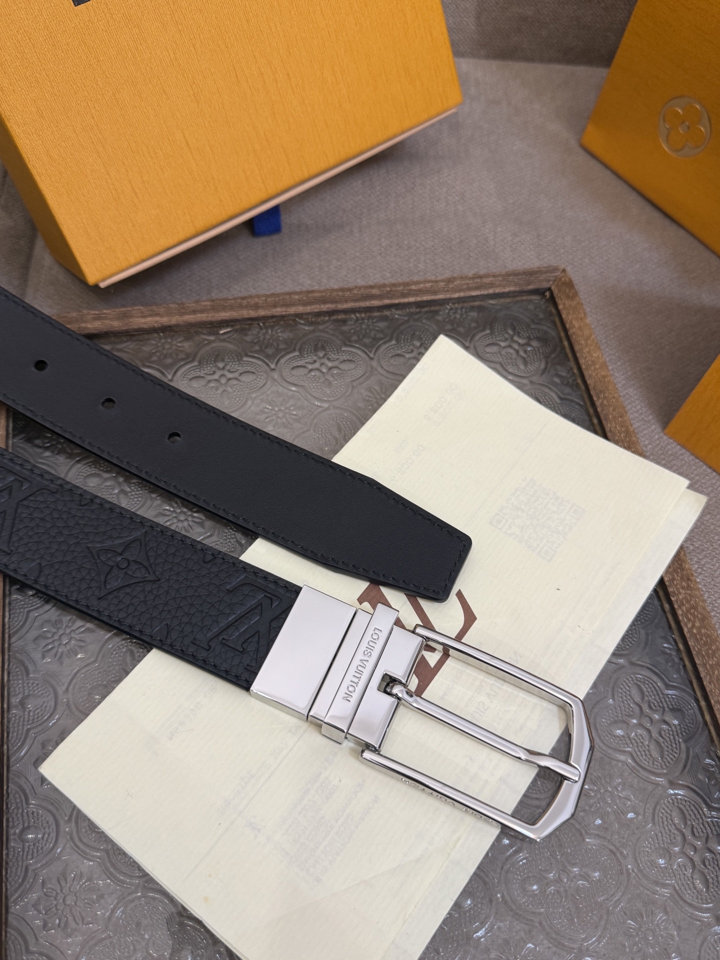 Louis Vuitton Leather Belt Black S-m-l