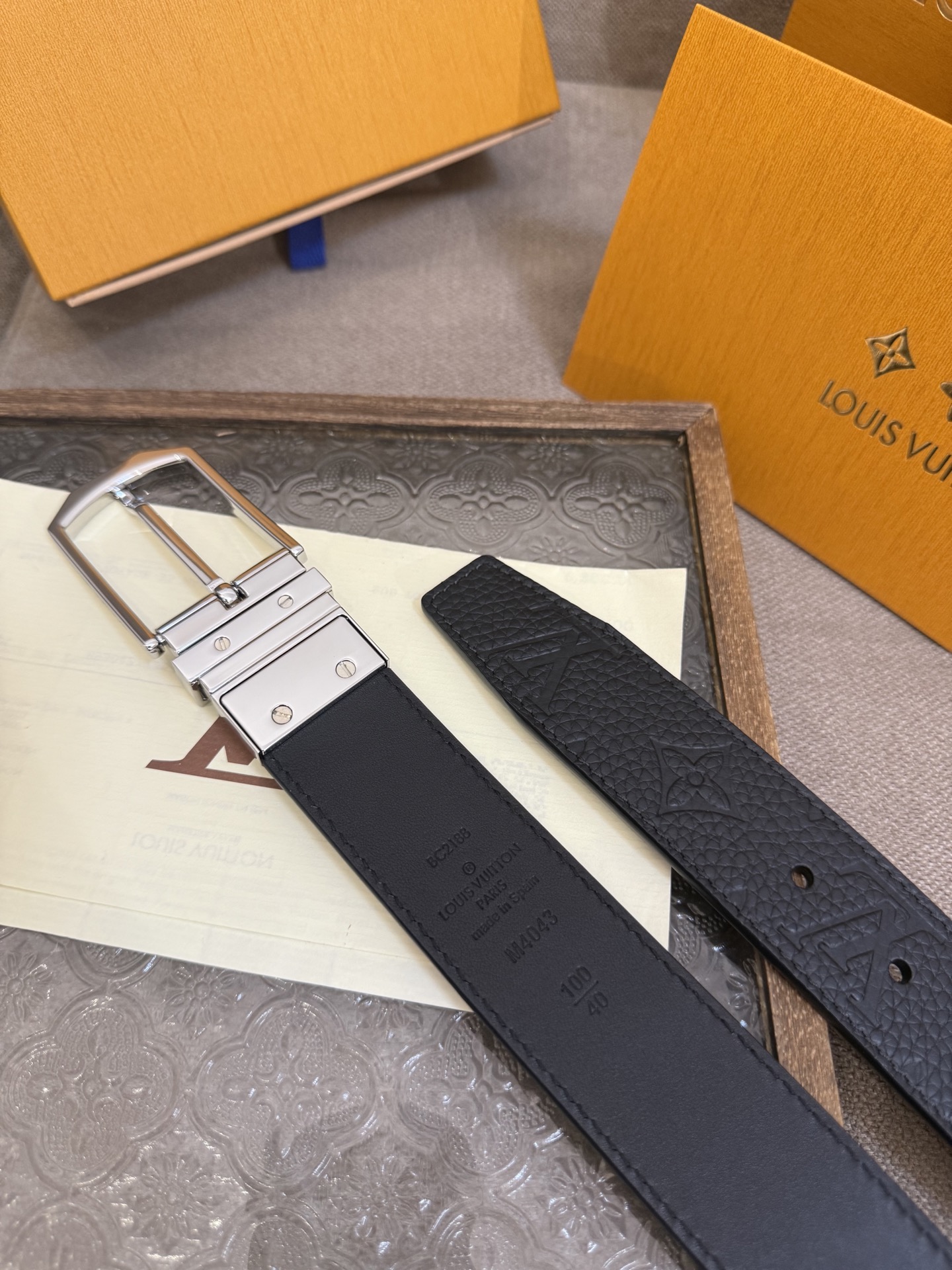 Louis Vuitton Leather Belt Black S-m-l