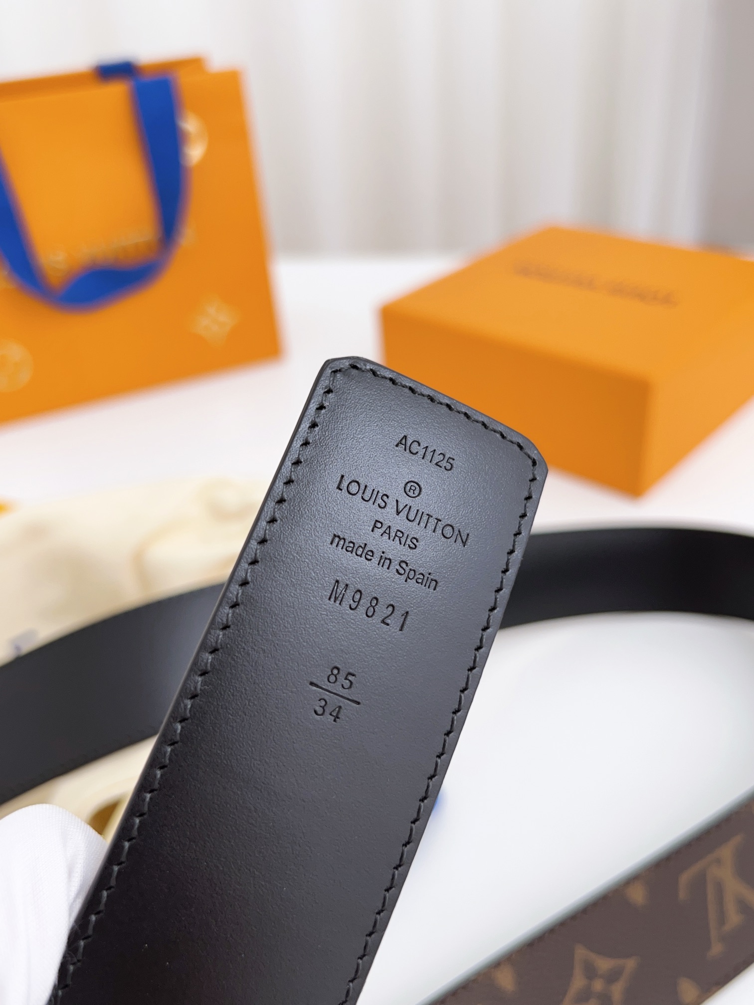 Louis Vuitton Basic Belt Cow Leather Waterproof 125cm-m-l