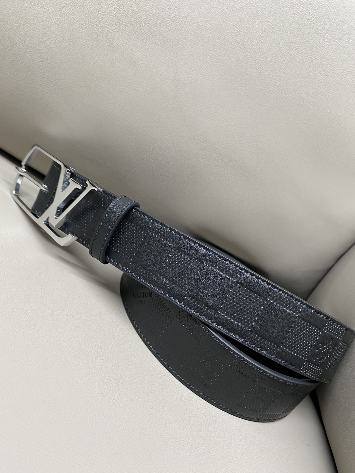 Louis Vuitton Pin Buckle Belt S-m-l