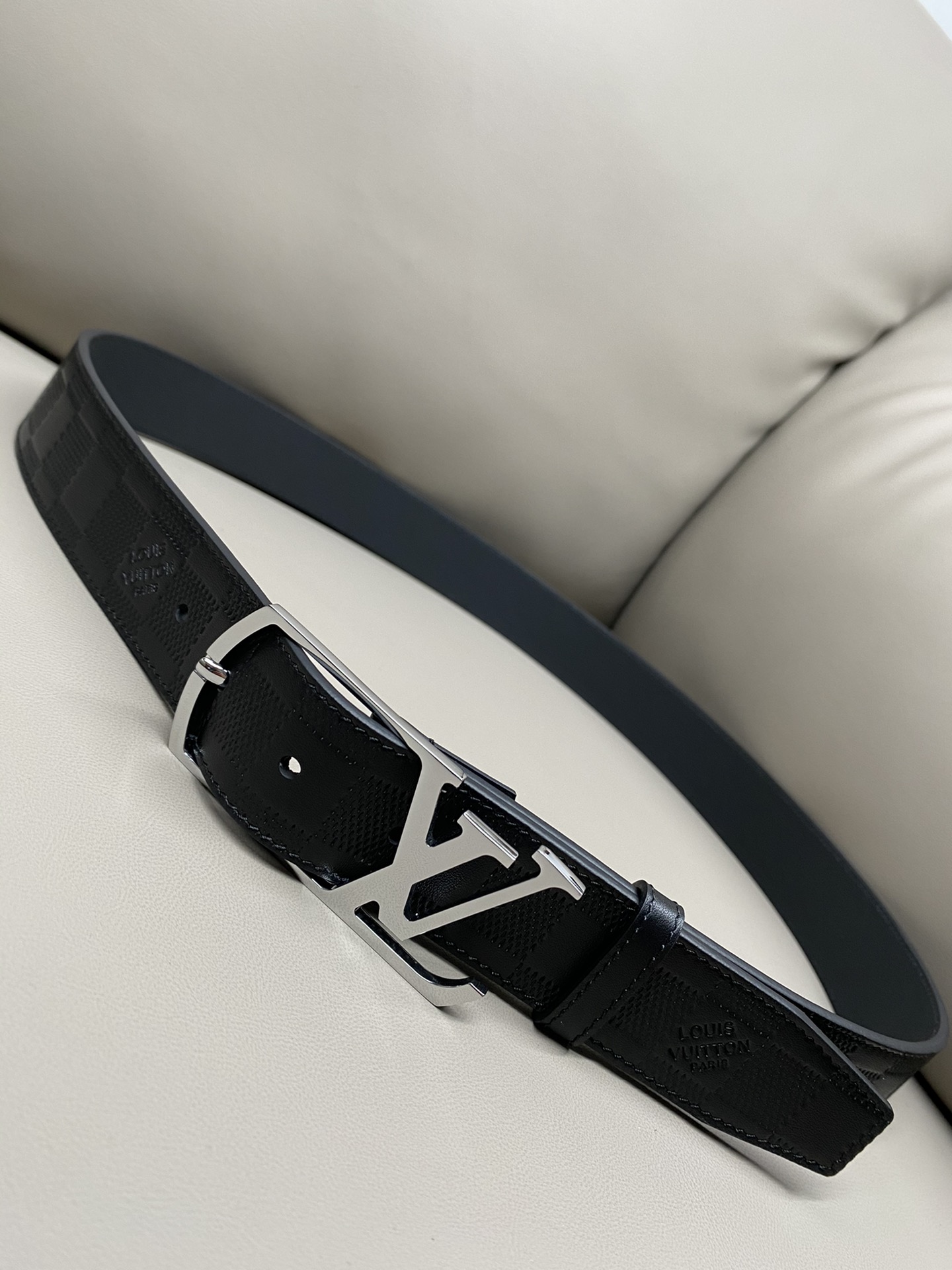 Louis Vuitton Pin Buckle Belt S-m-l