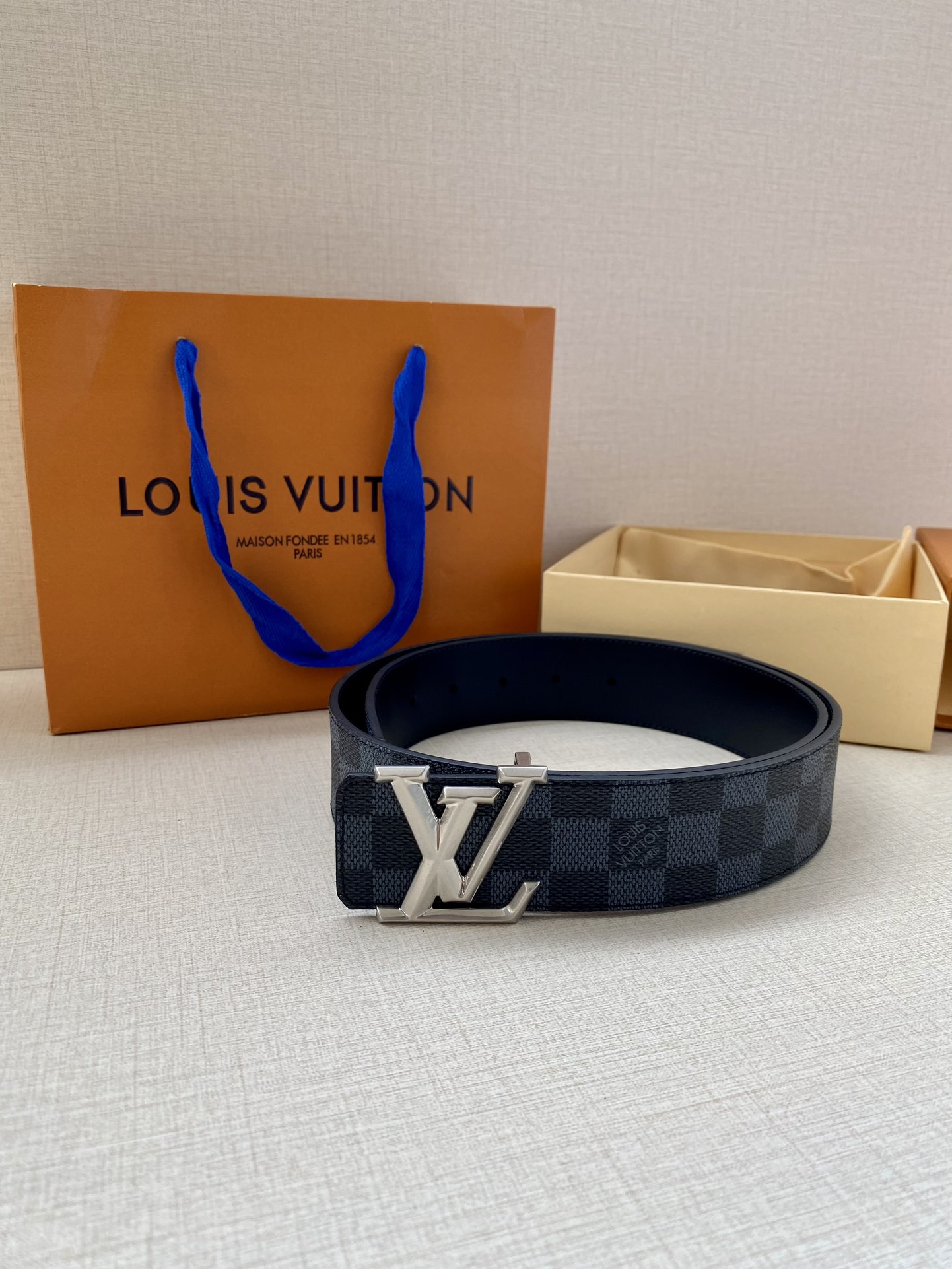 Louis Vuitton Male Basic Belt Cow Leather S-m-l