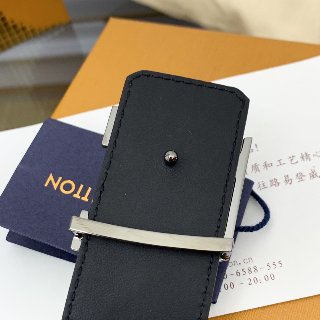 Louis Vuitton Basic Belt Cow Leather M