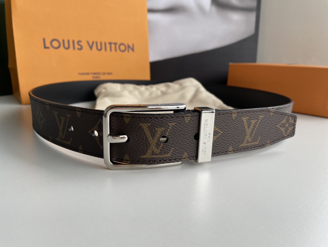 Louis Vuitton Leather Belt Cow Leather M-l