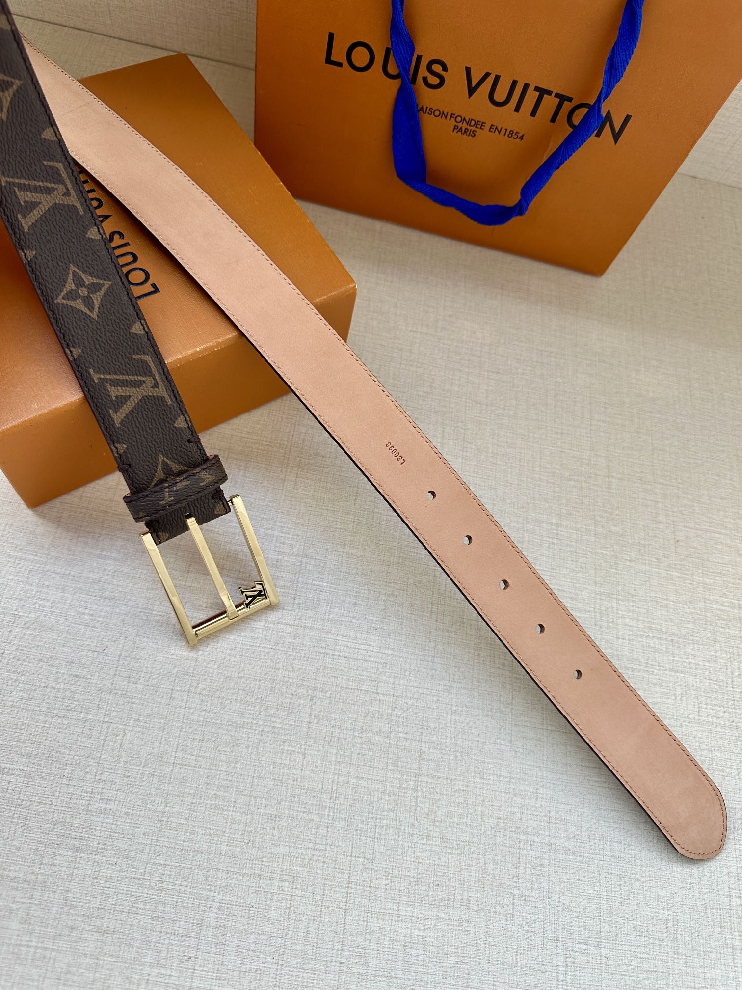 Louis Vuitton Basic Belt Canvas M-l