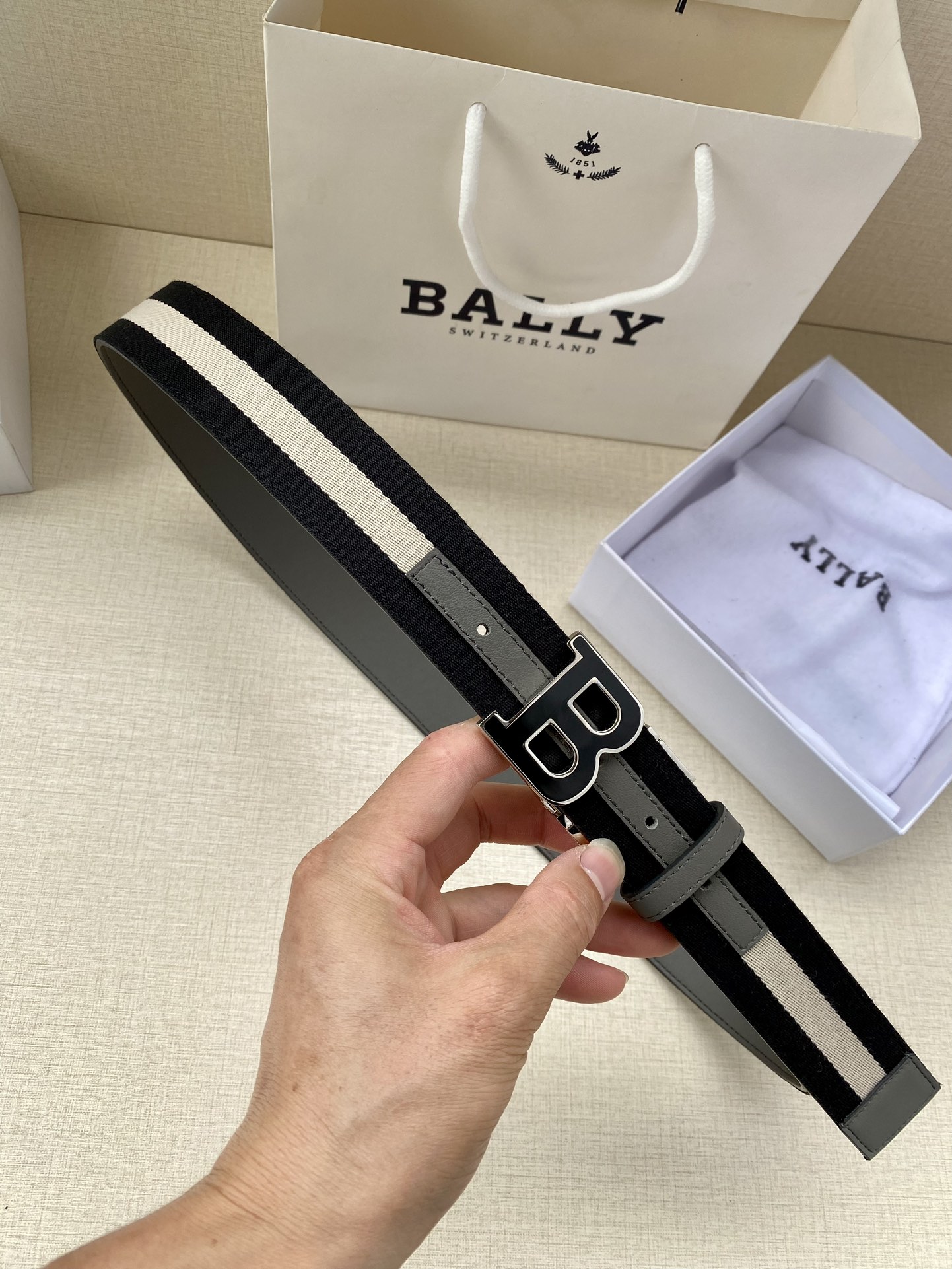 Bally Leather Belt Cow Leather Adjustable M-l