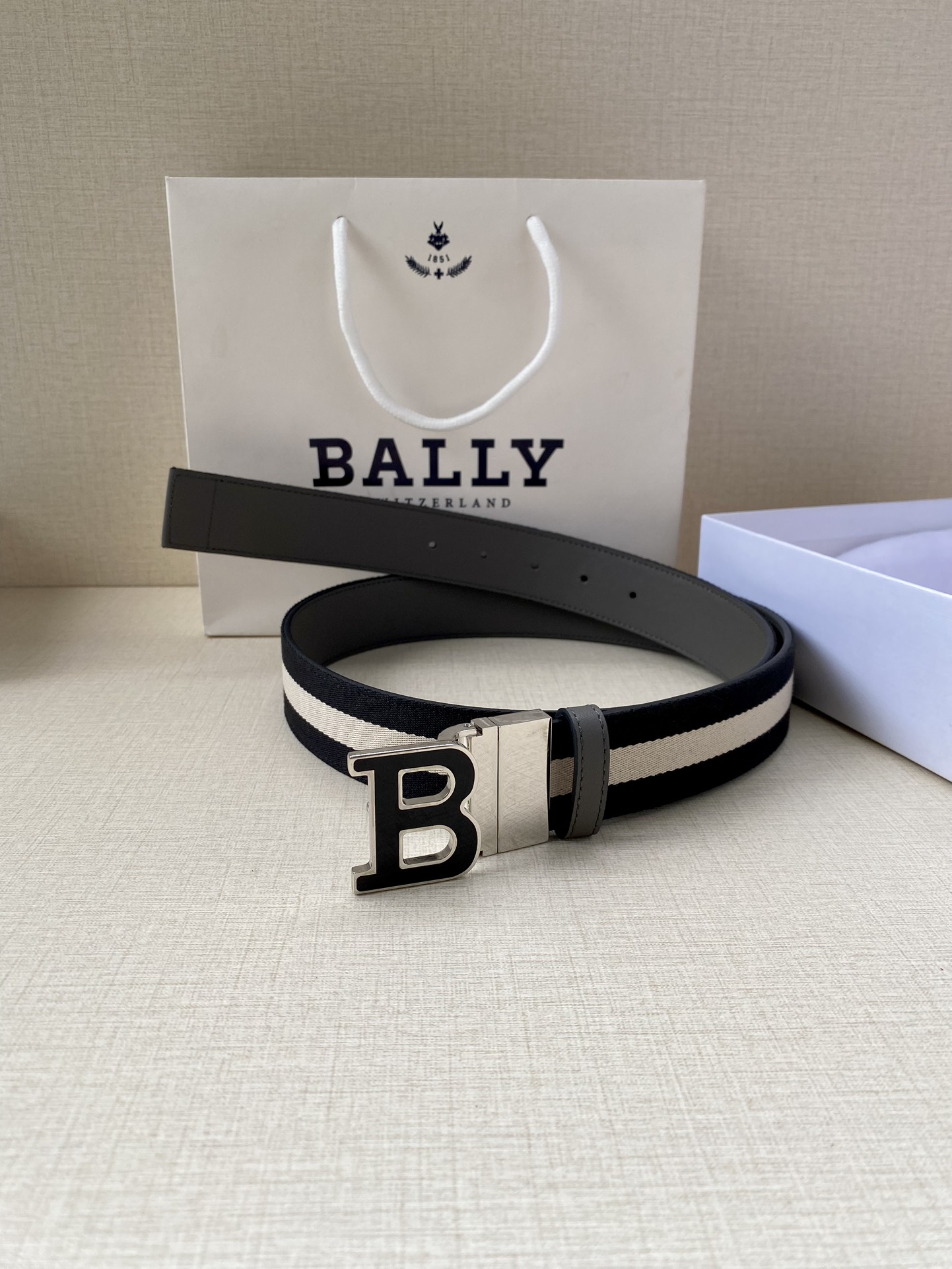 Bally Leather Belt Cow Leather Adjustable M-l