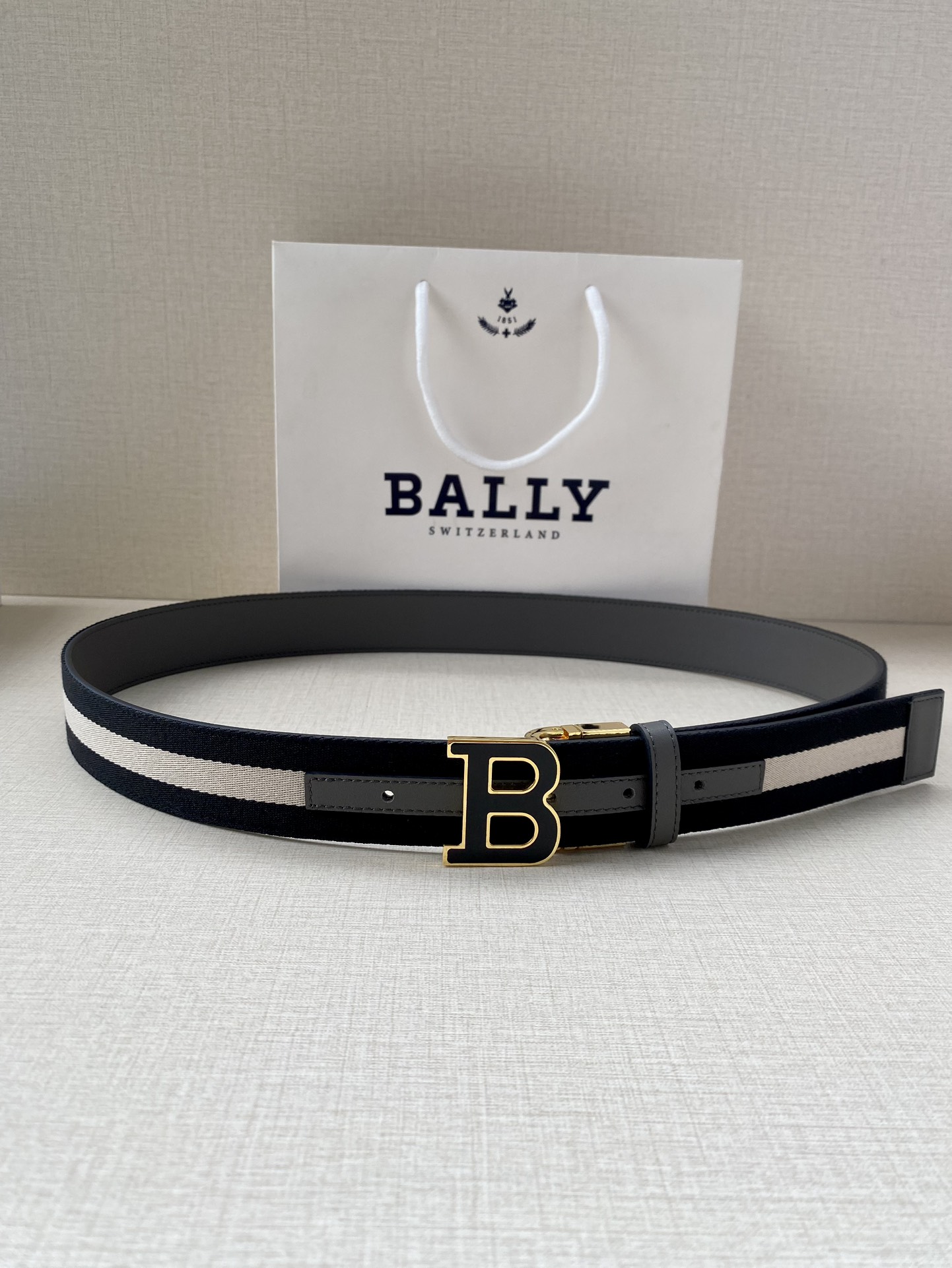 Bally Leather Belt Cow Leather Adjustable M-l