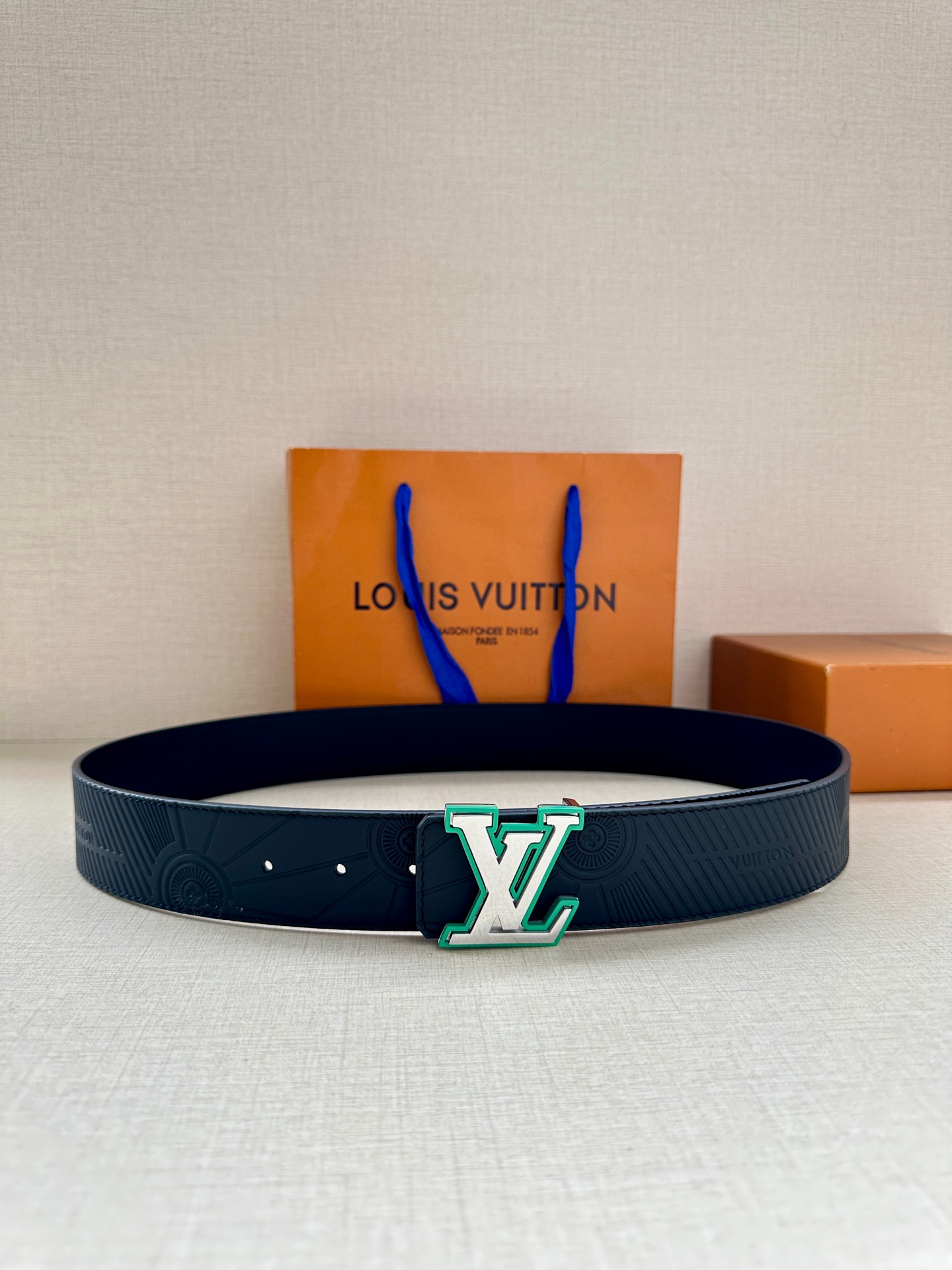 Louis Vuitton Leather Belt L