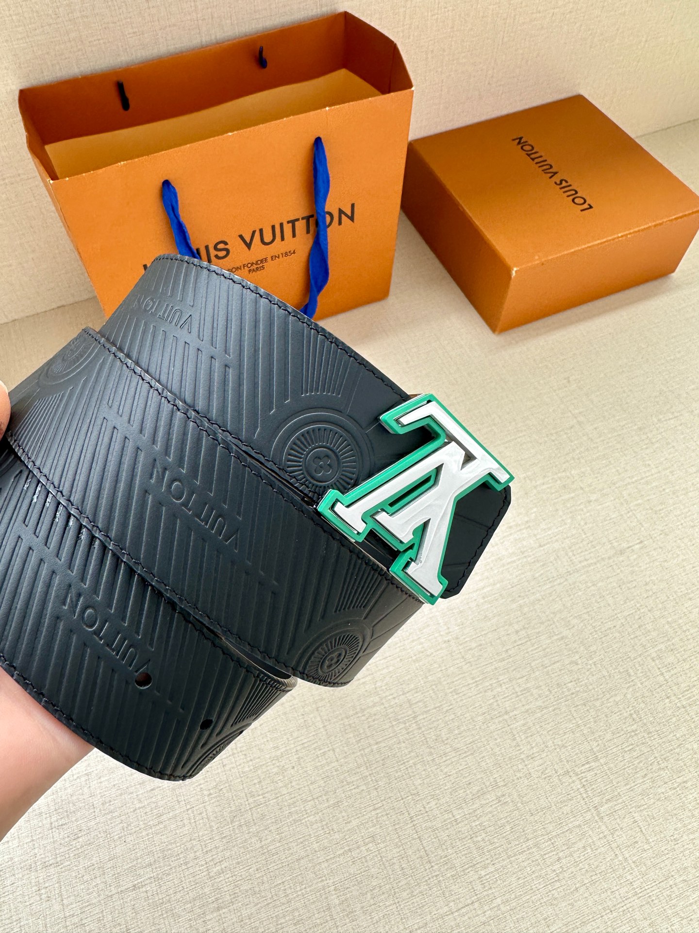 Louis Vuitton Leather Belt L