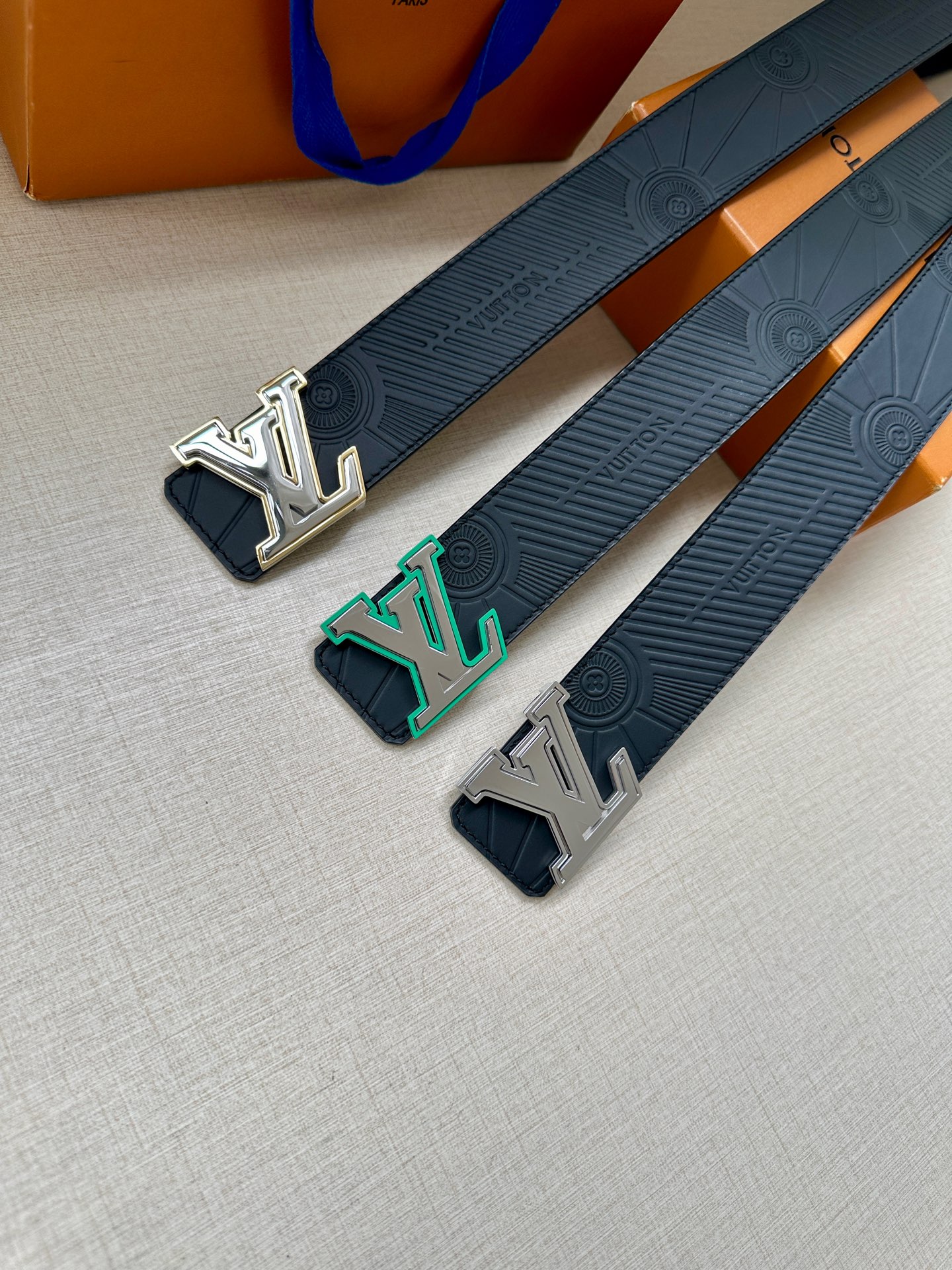 Louis Vuitton Leather Belt L