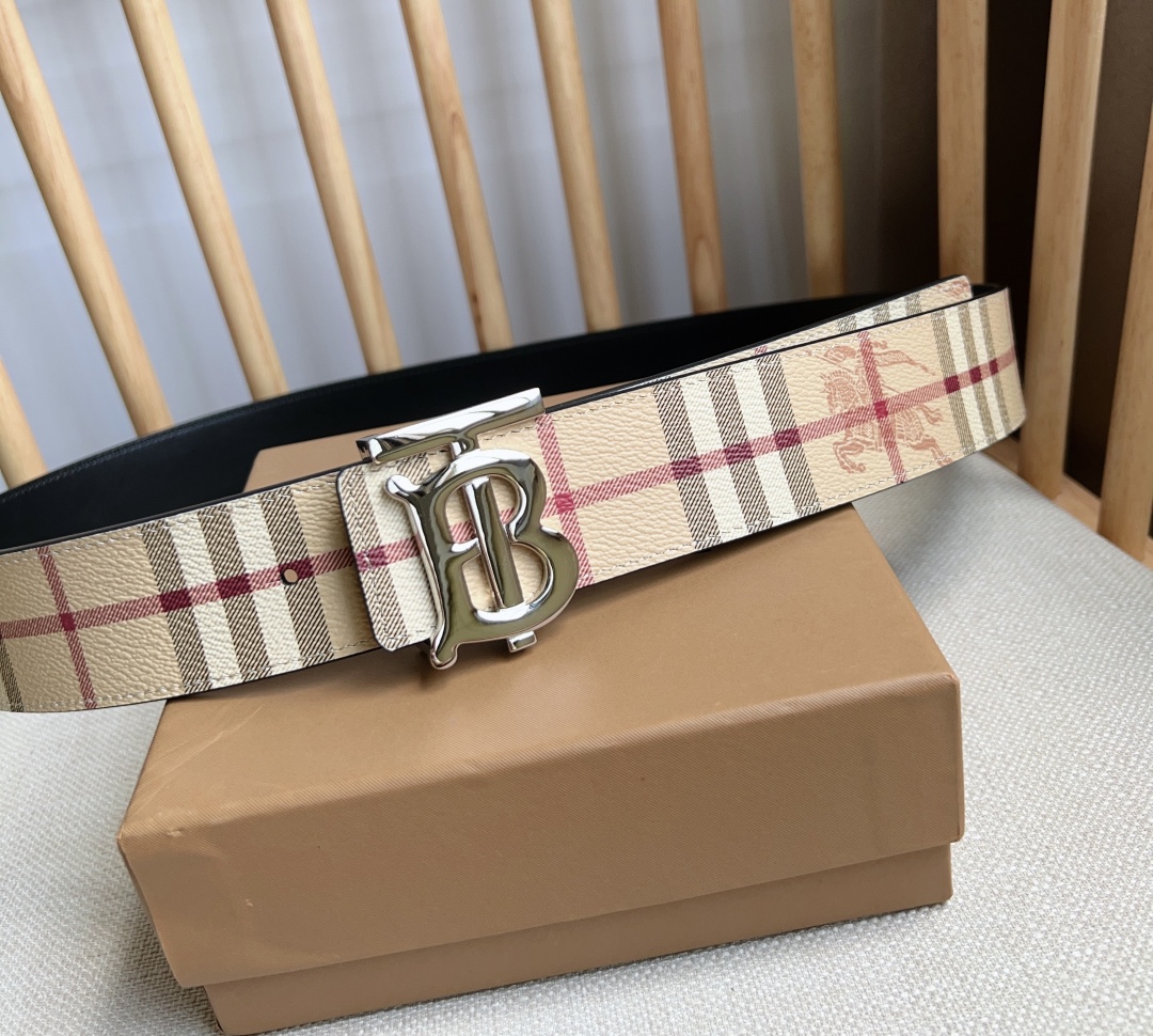 Burberry Basic Belt M