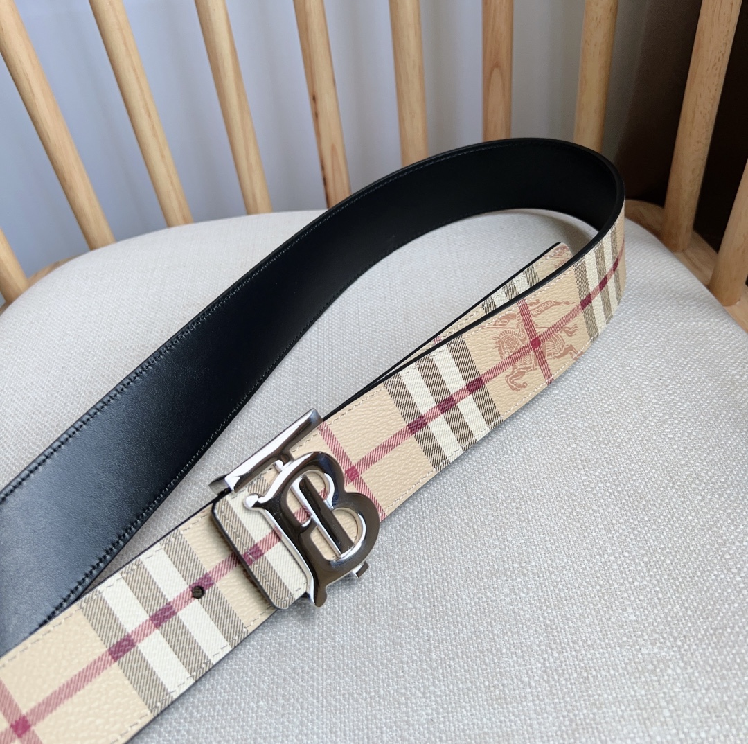 Burberry Basic Belt M