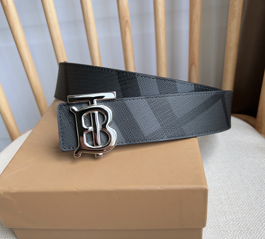 Burberry Basic Belt M