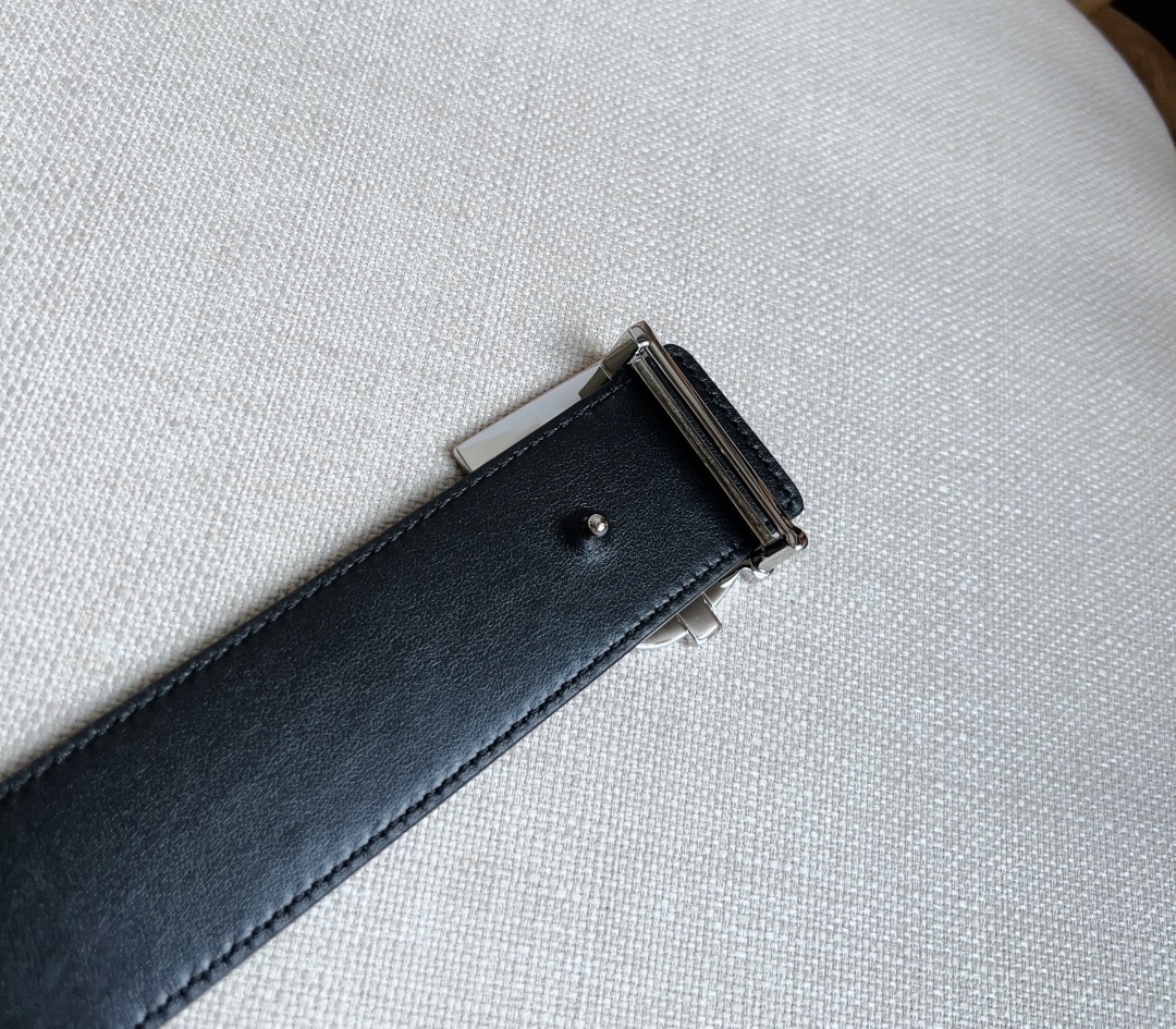 Burberry Basic Belt M