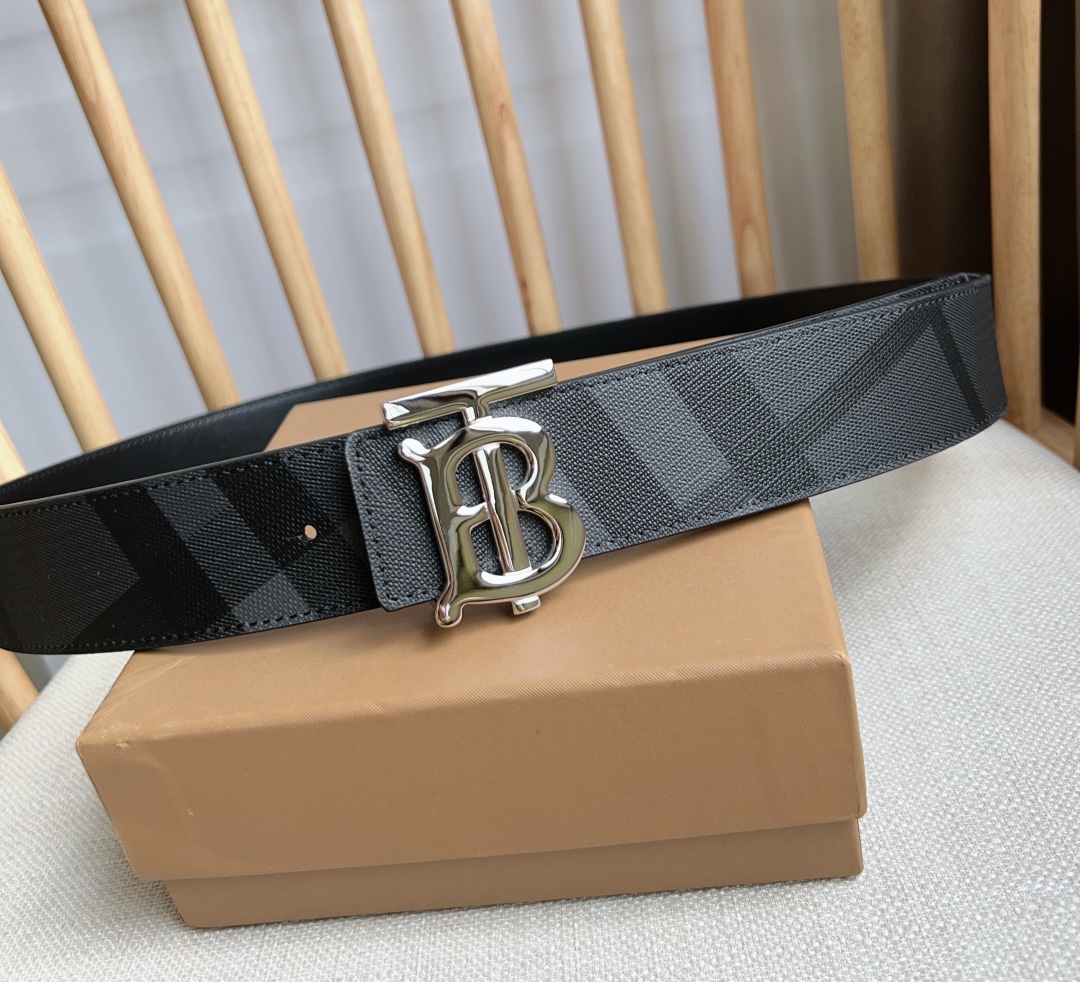 Burberry Basic Belt M
