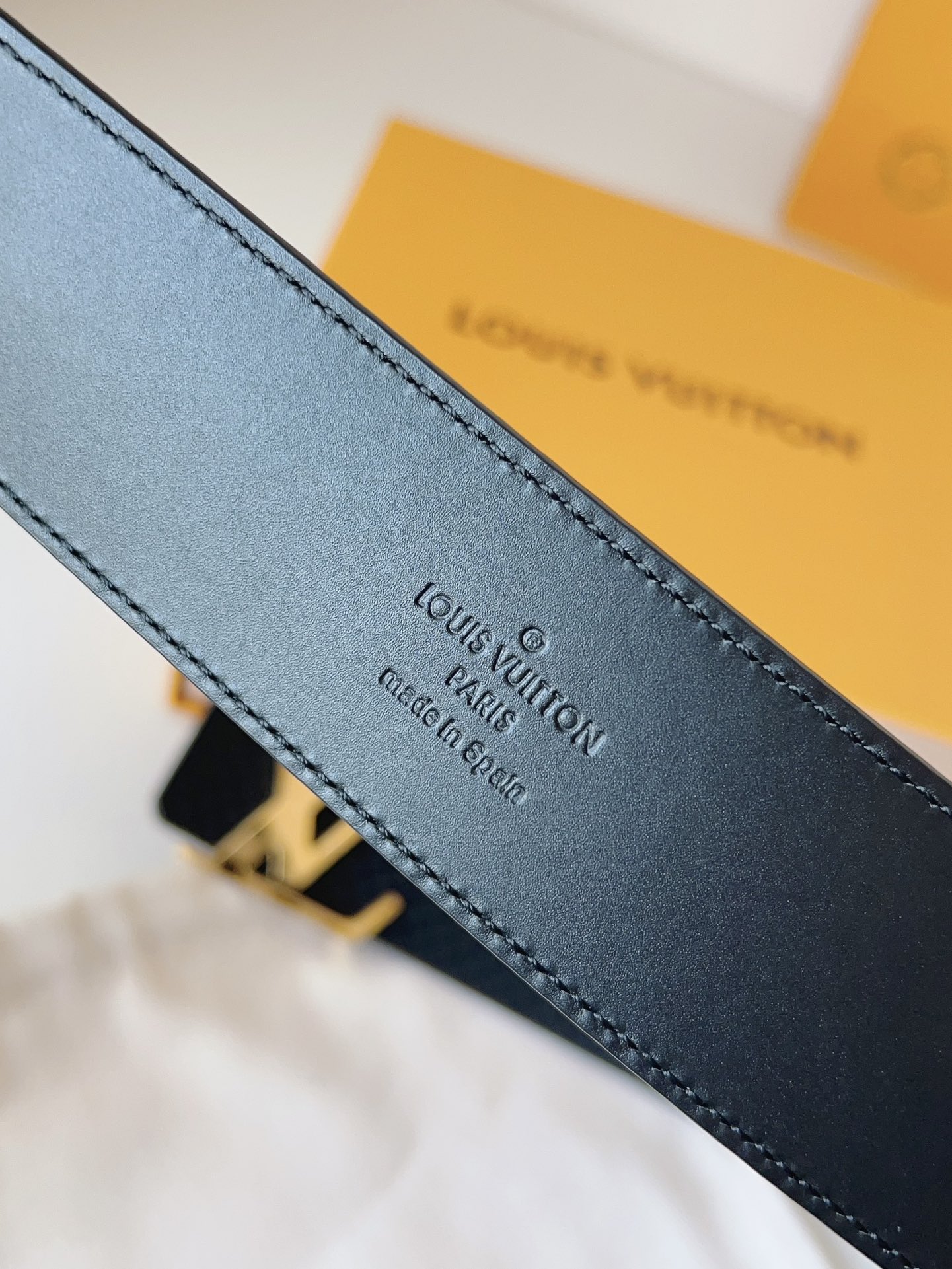 Louis Vuitton Basic Belt 40mm-l