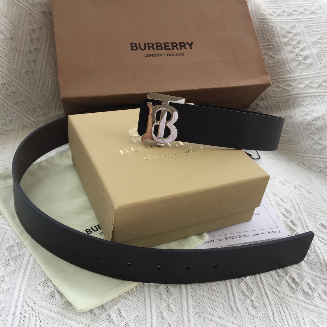 Burberry Leather Belt M
