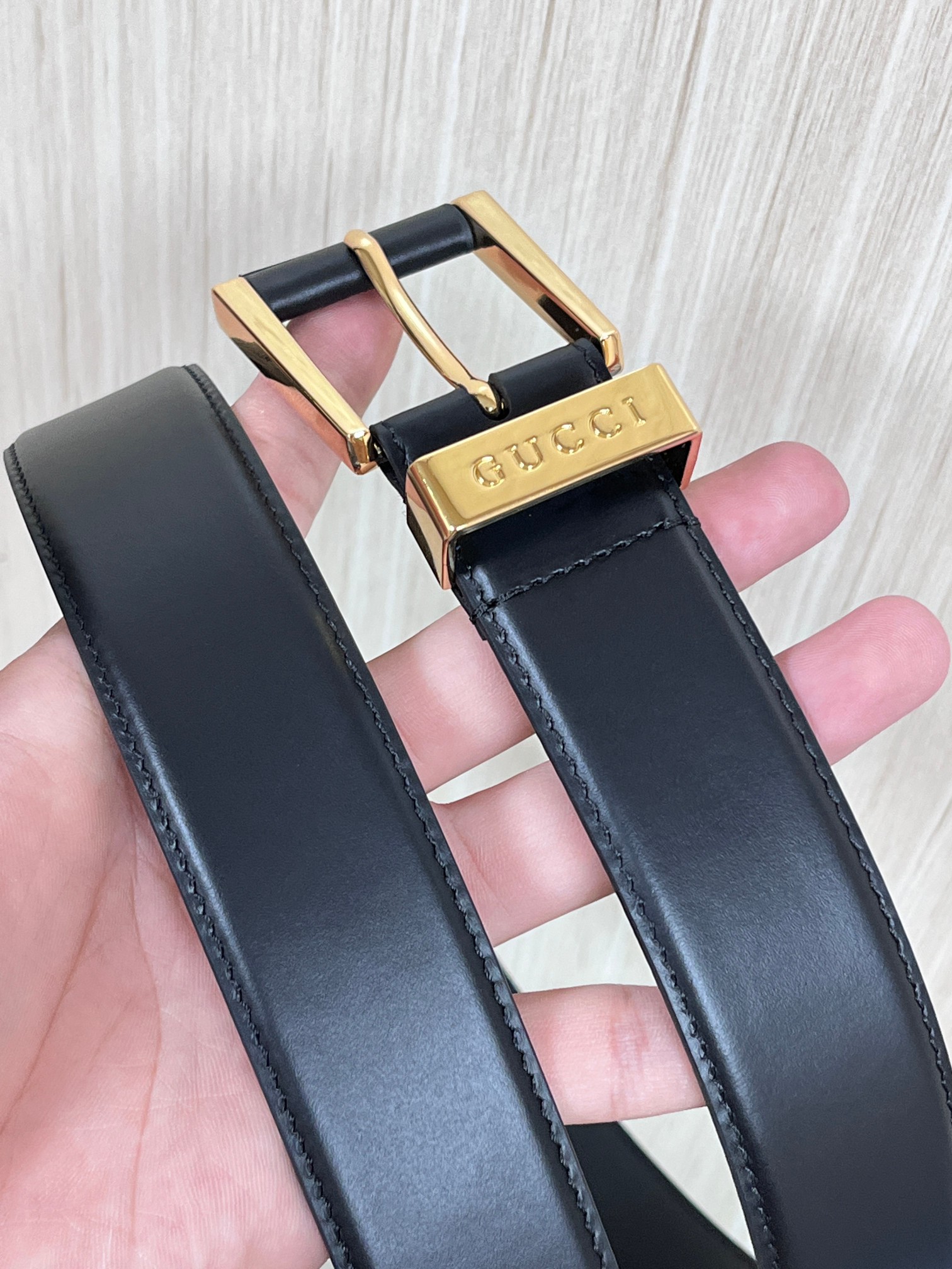 Gucci Male Pin Buckle Belt Cow Leather Wide Width