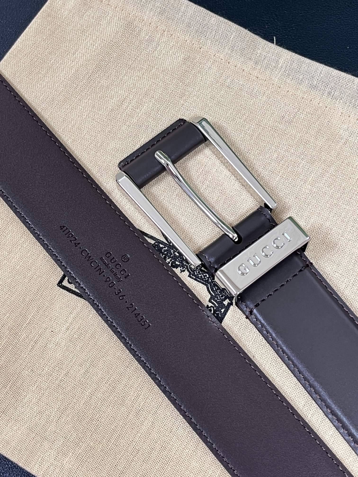 Gucci Male Pin Buckle Belt Cow Leather Wide Width