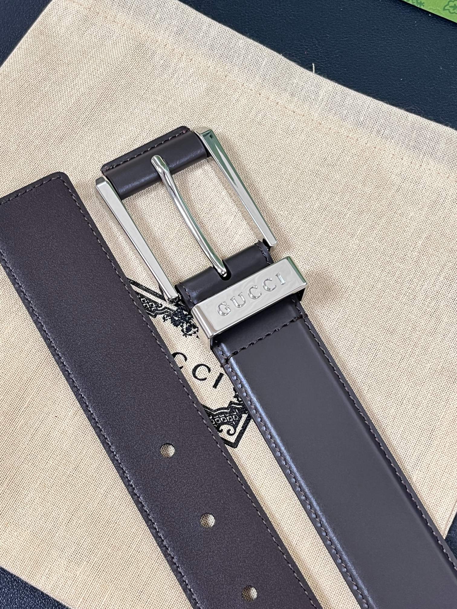 Gucci Male Pin Buckle Belt Cow Leather Wide Width