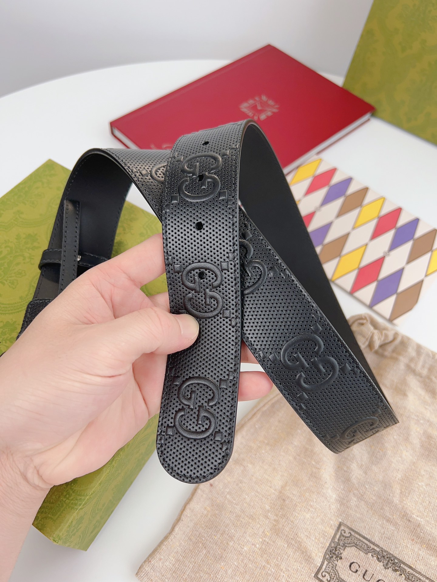 Gucci Basic Belt Gold M