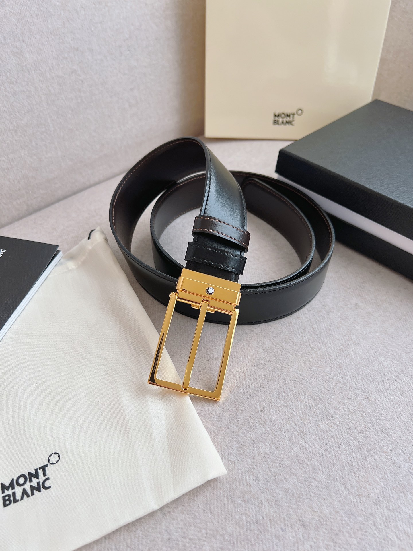 Montblanc Male Leather Belt 35mm