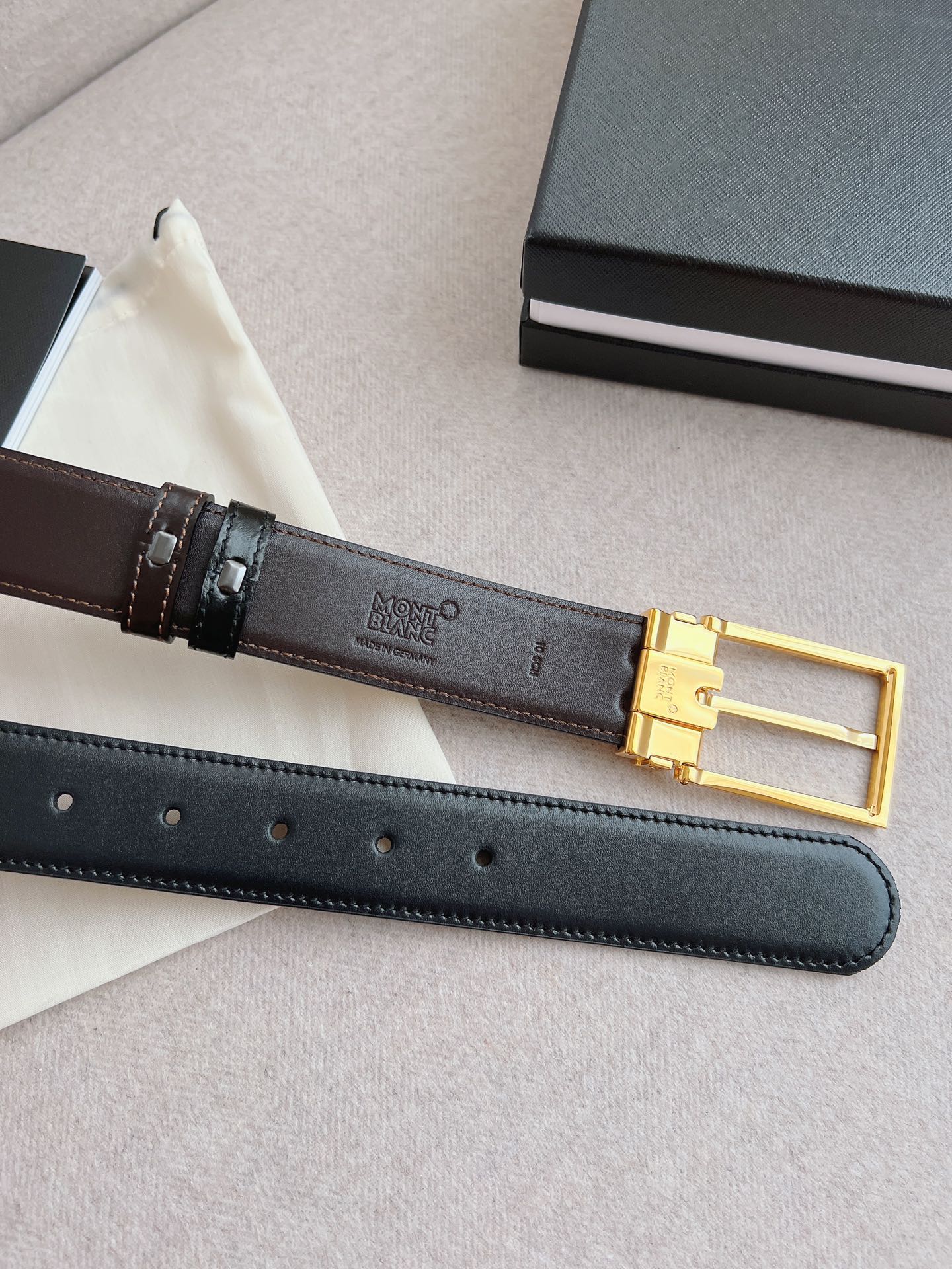 Montblanc Male Leather Belt 35mm