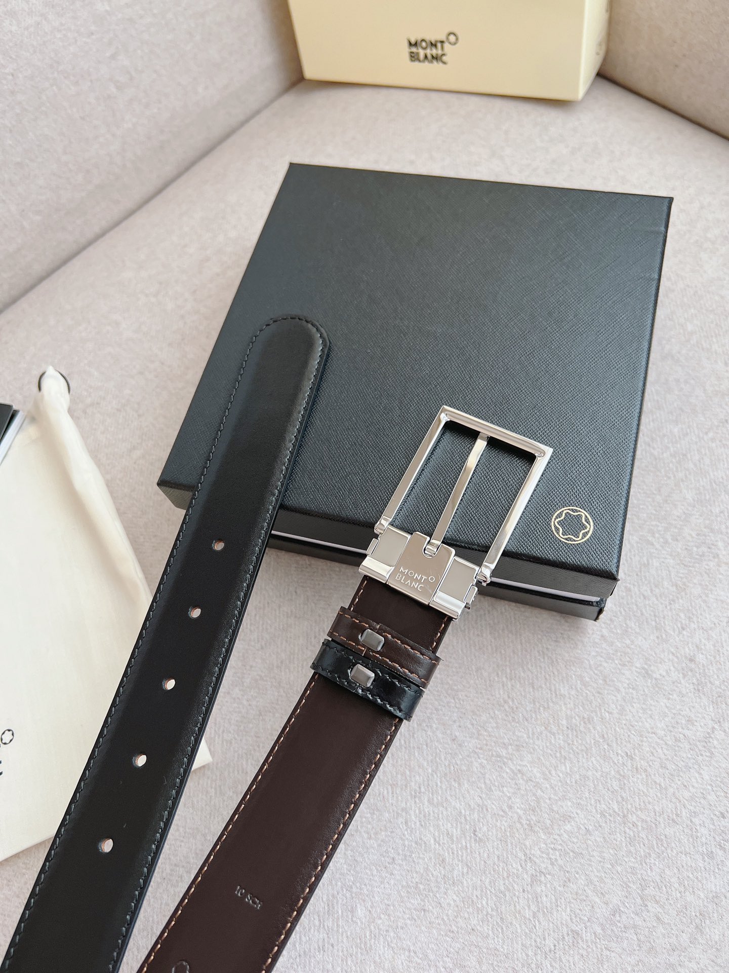 Montblanc Male Leather Belt 35mm