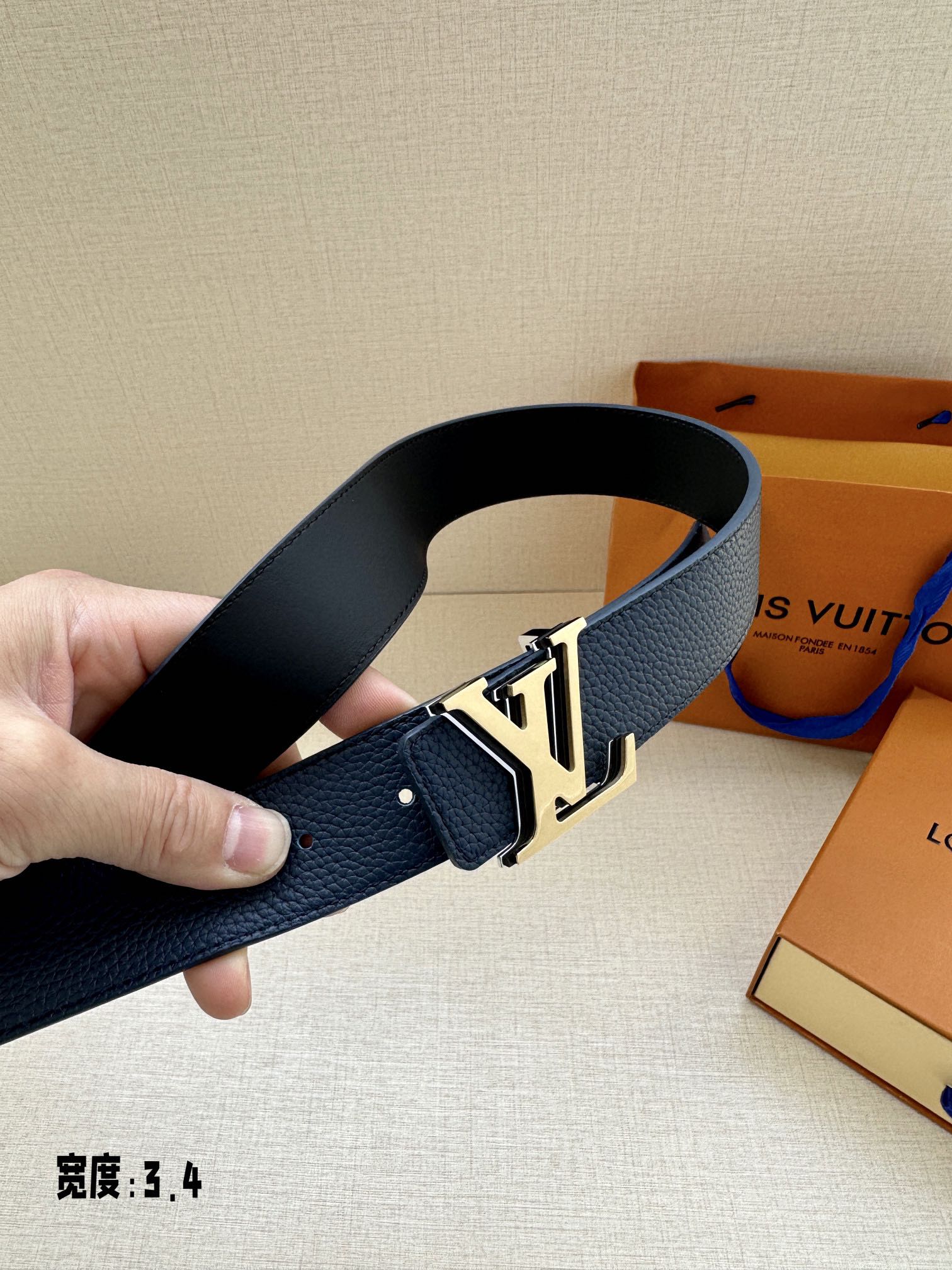 Louis Vuitton Basic Belt M-l