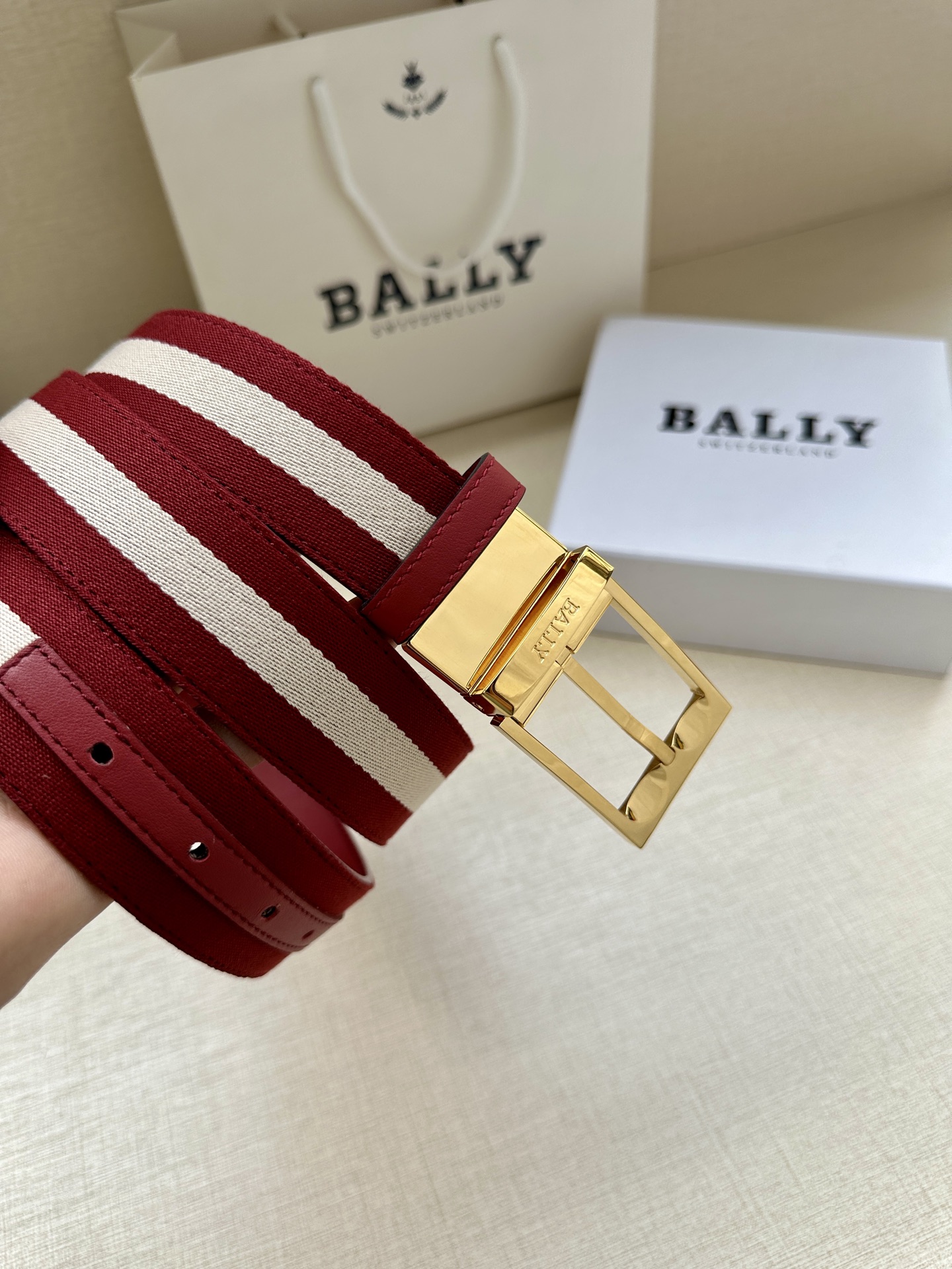 Bally Male Pin Buckle Belt Cow Leather M-l