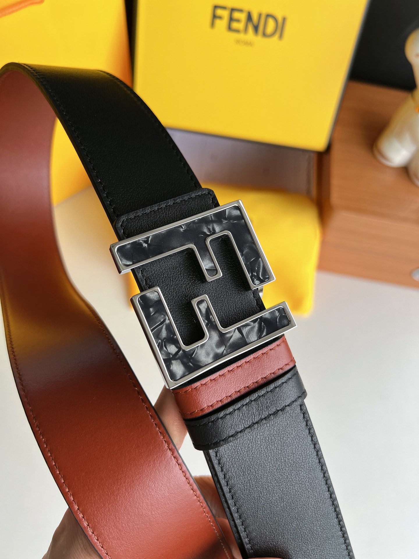 Fendi Leather Belt Top Grain Leather M-l