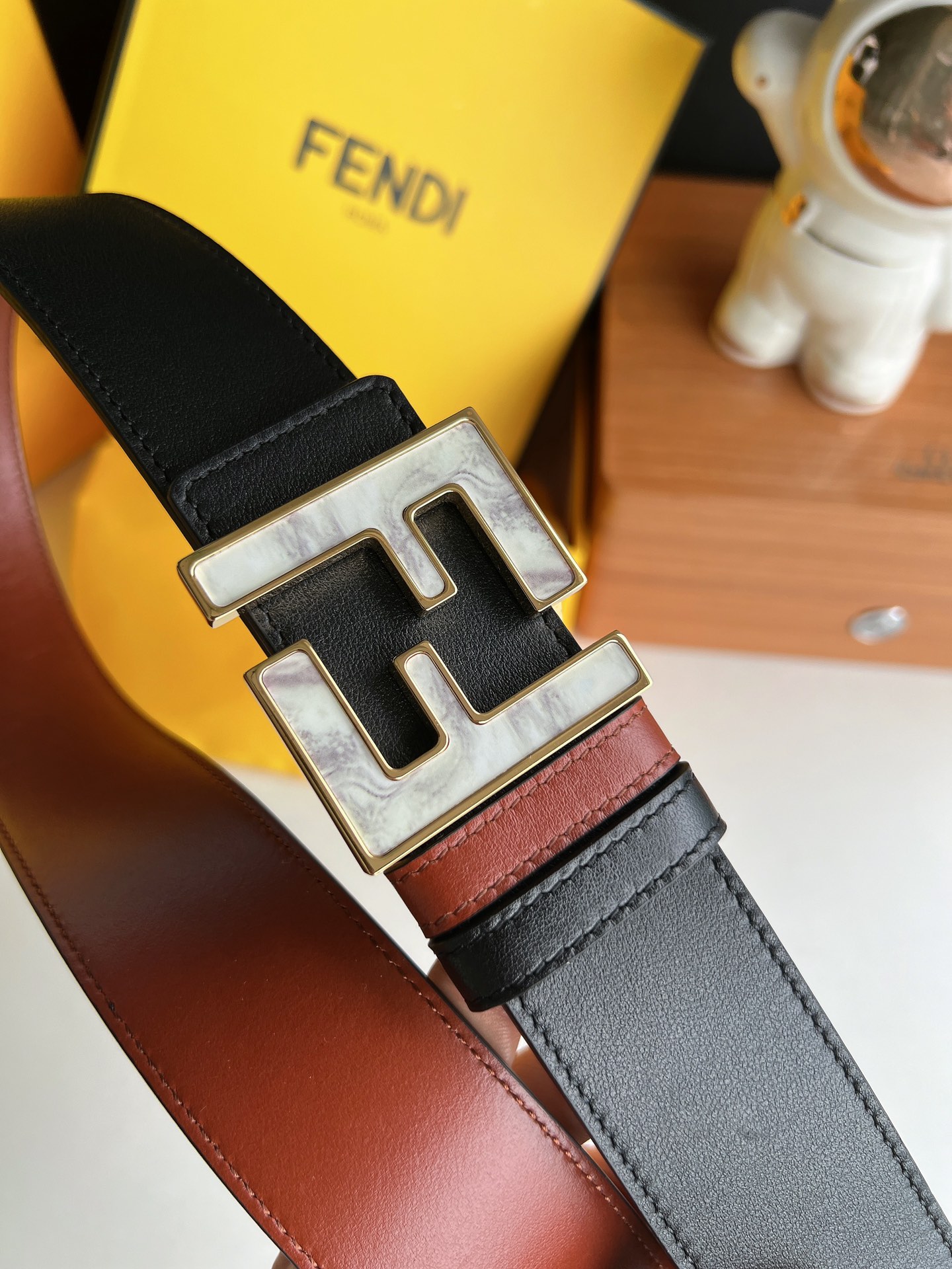 Fendi Leather Belt Top Grain Leather M-l