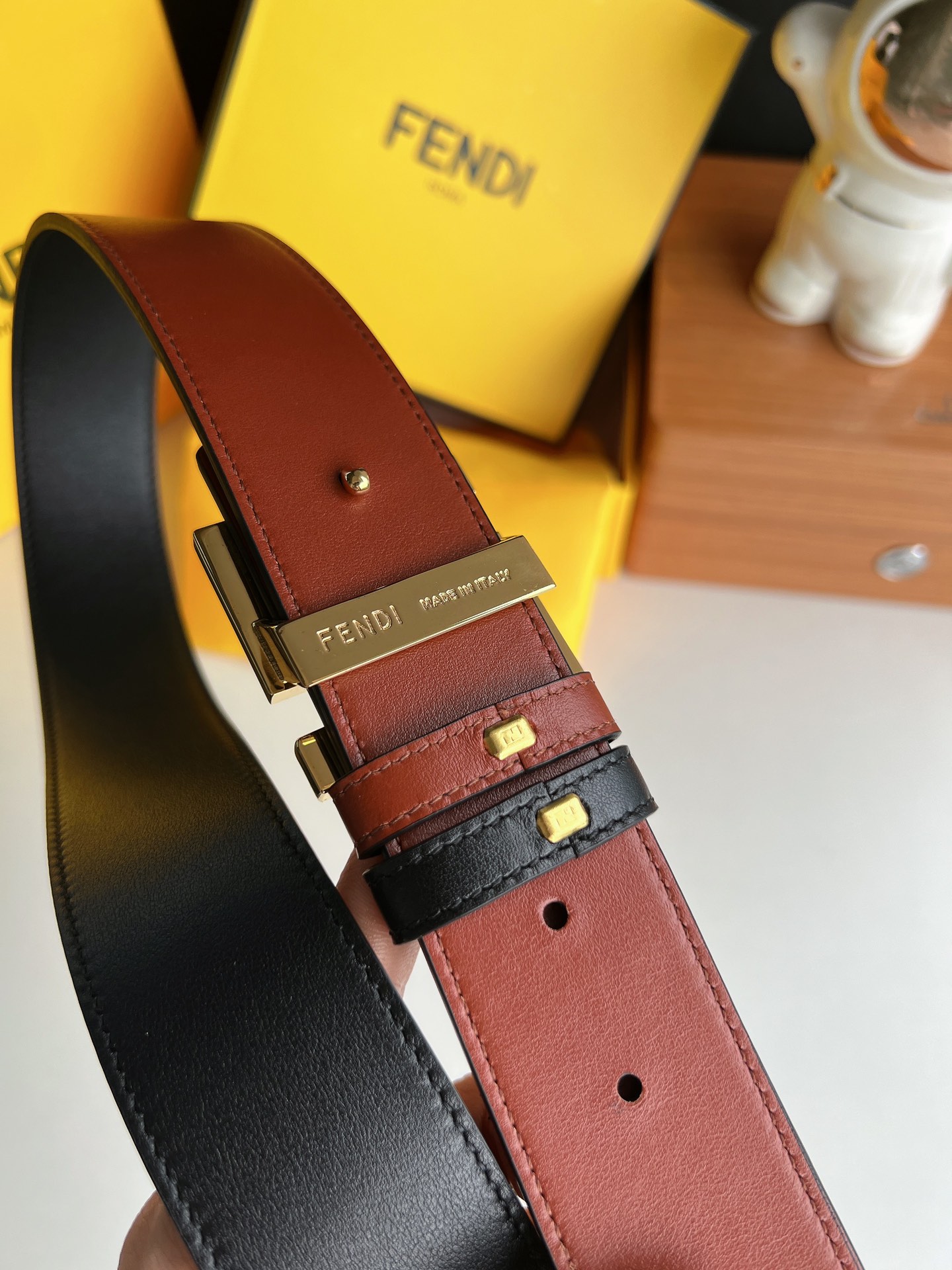 Fendi Leather Belt Top Grain Leather M-l
