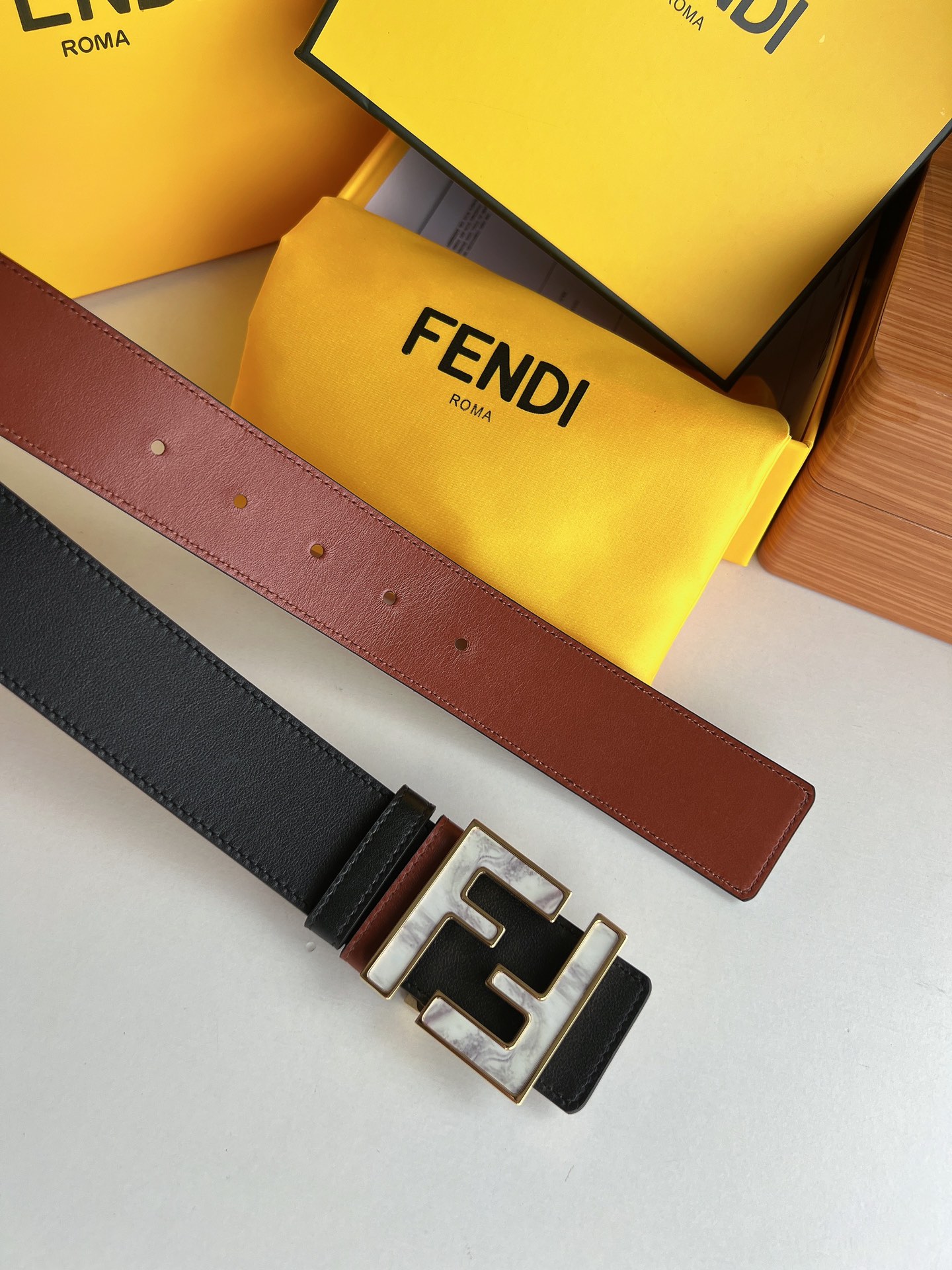Fendi Leather Belt Top Grain Leather M-l