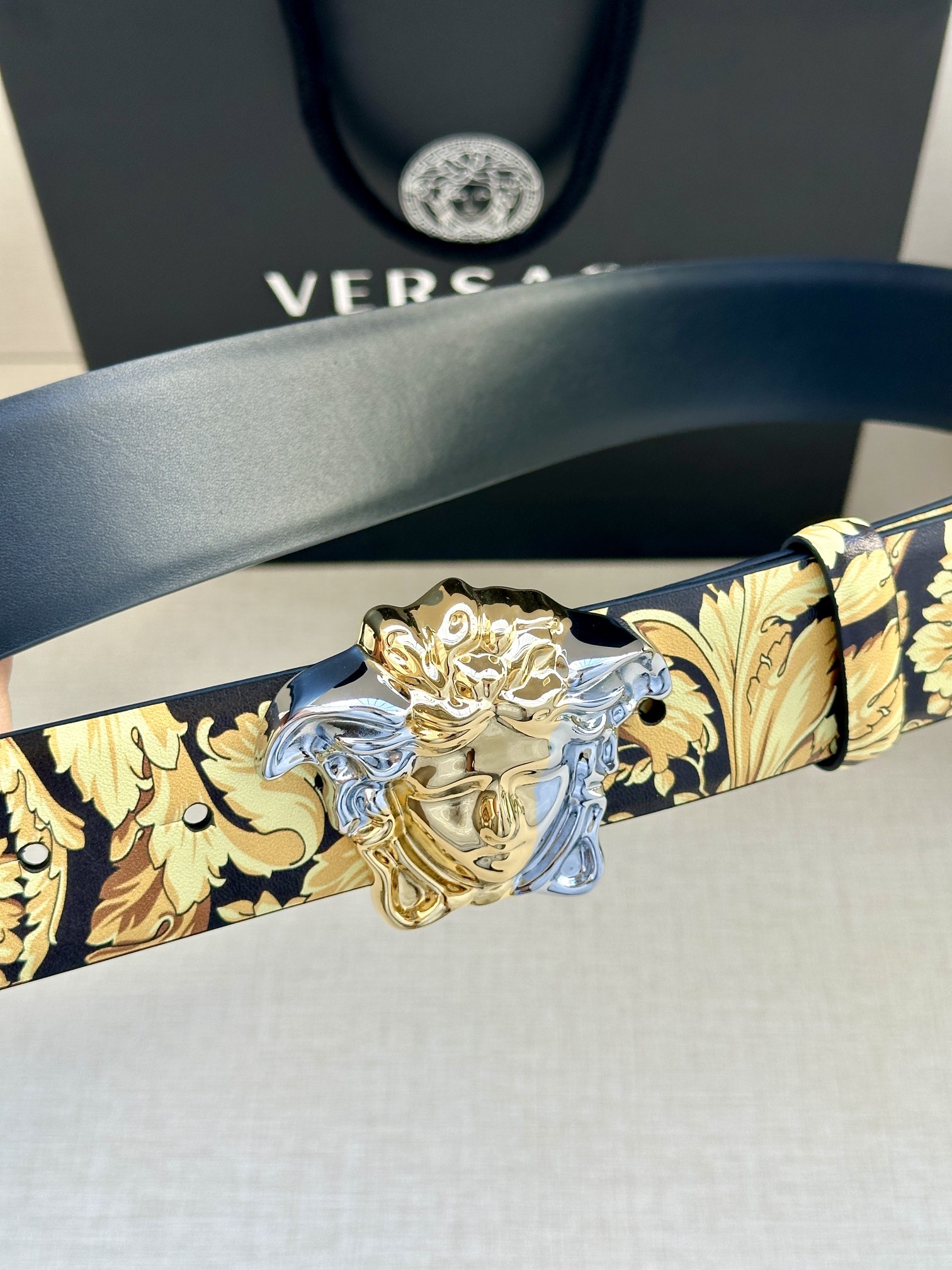 Versace Leather Belt Cow Leather S-m-l