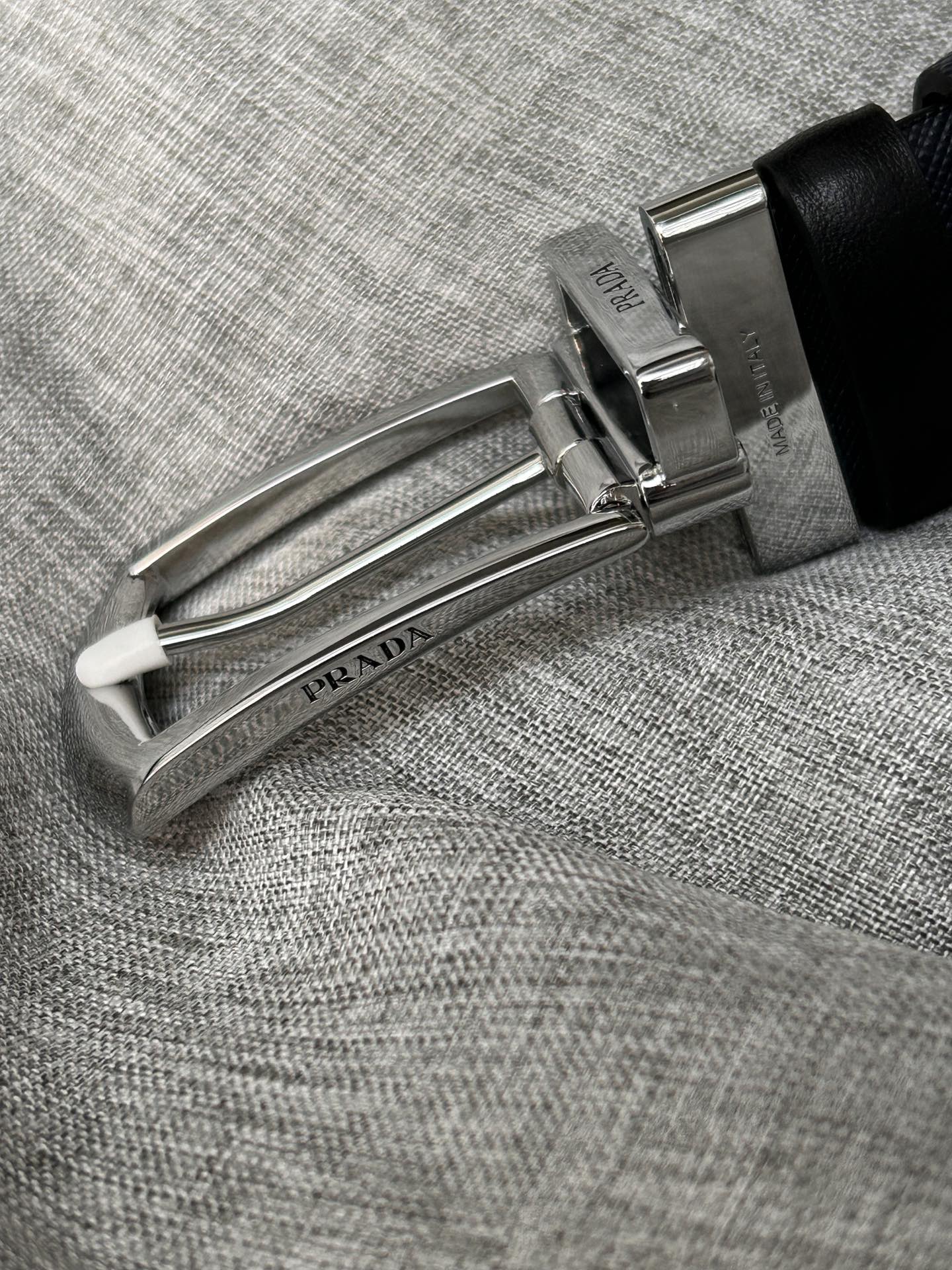 Prada Male Pin Buckle Belt Cow Leather Black S-m