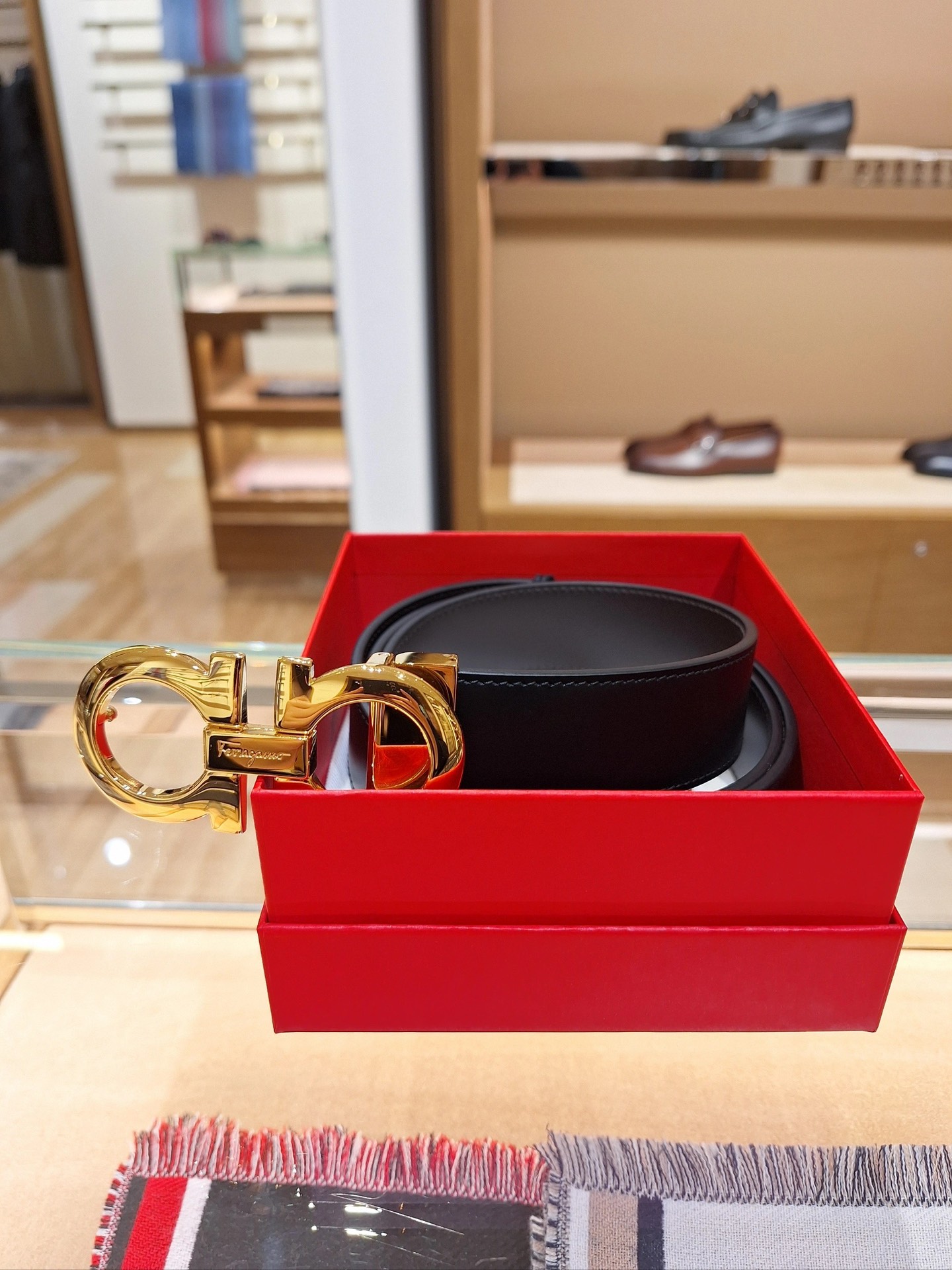 Salvatore Ferragamo Leather Belt S