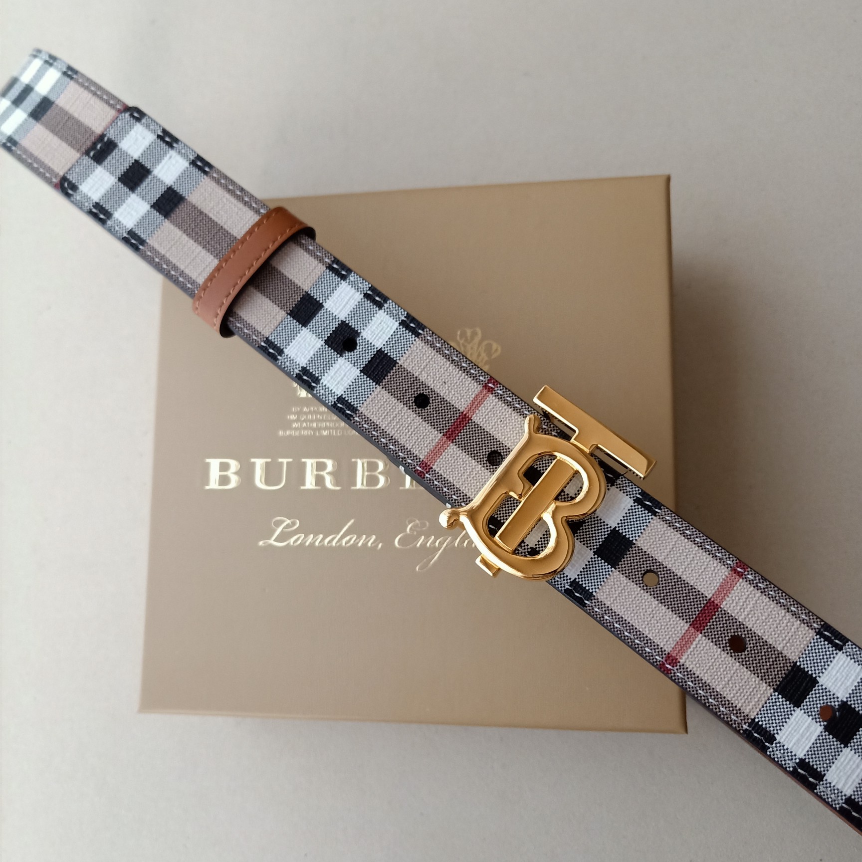 Burberry Basic Belt Top Grain Leather 35mm