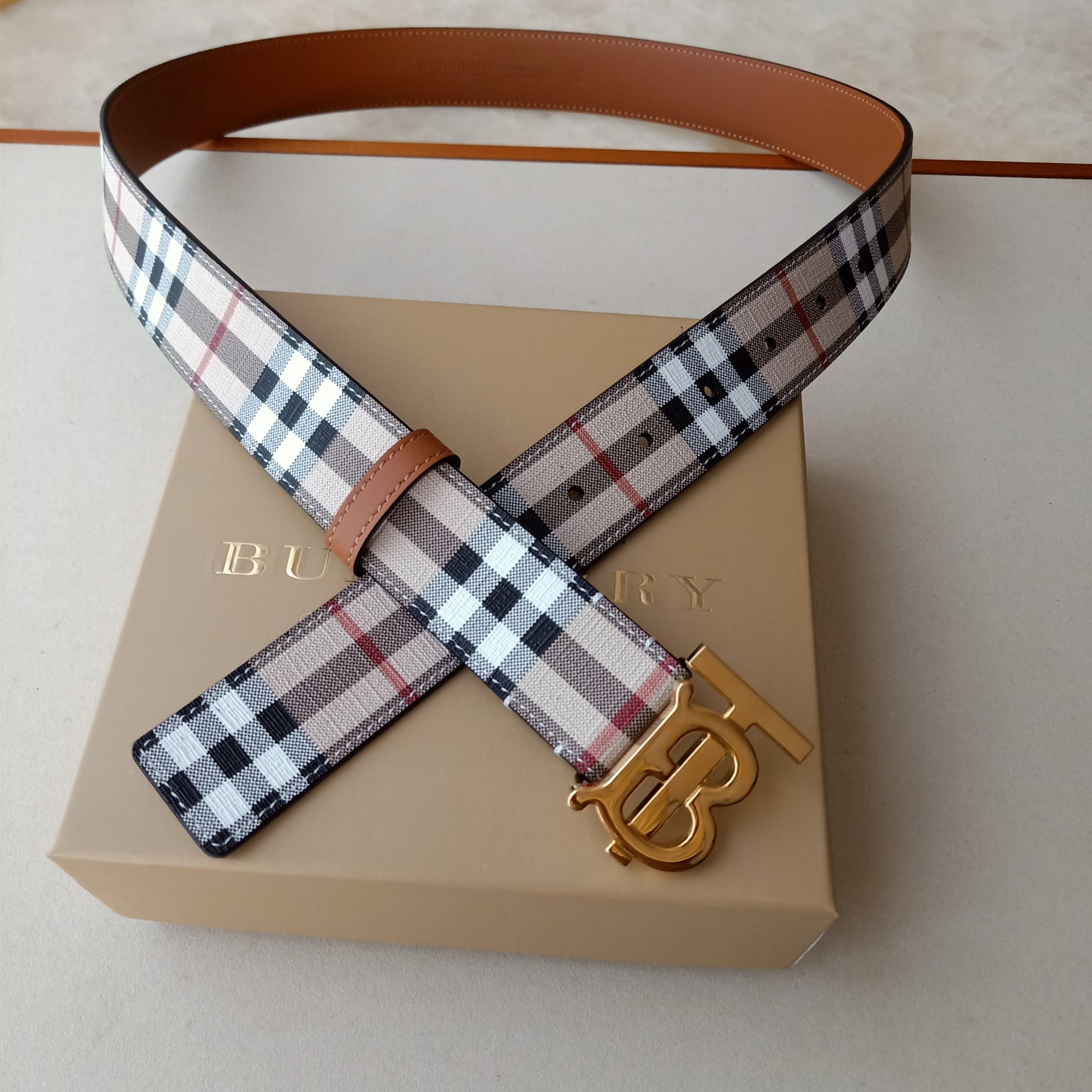 Burberry Basic Belt Top Grain Leather 35mm