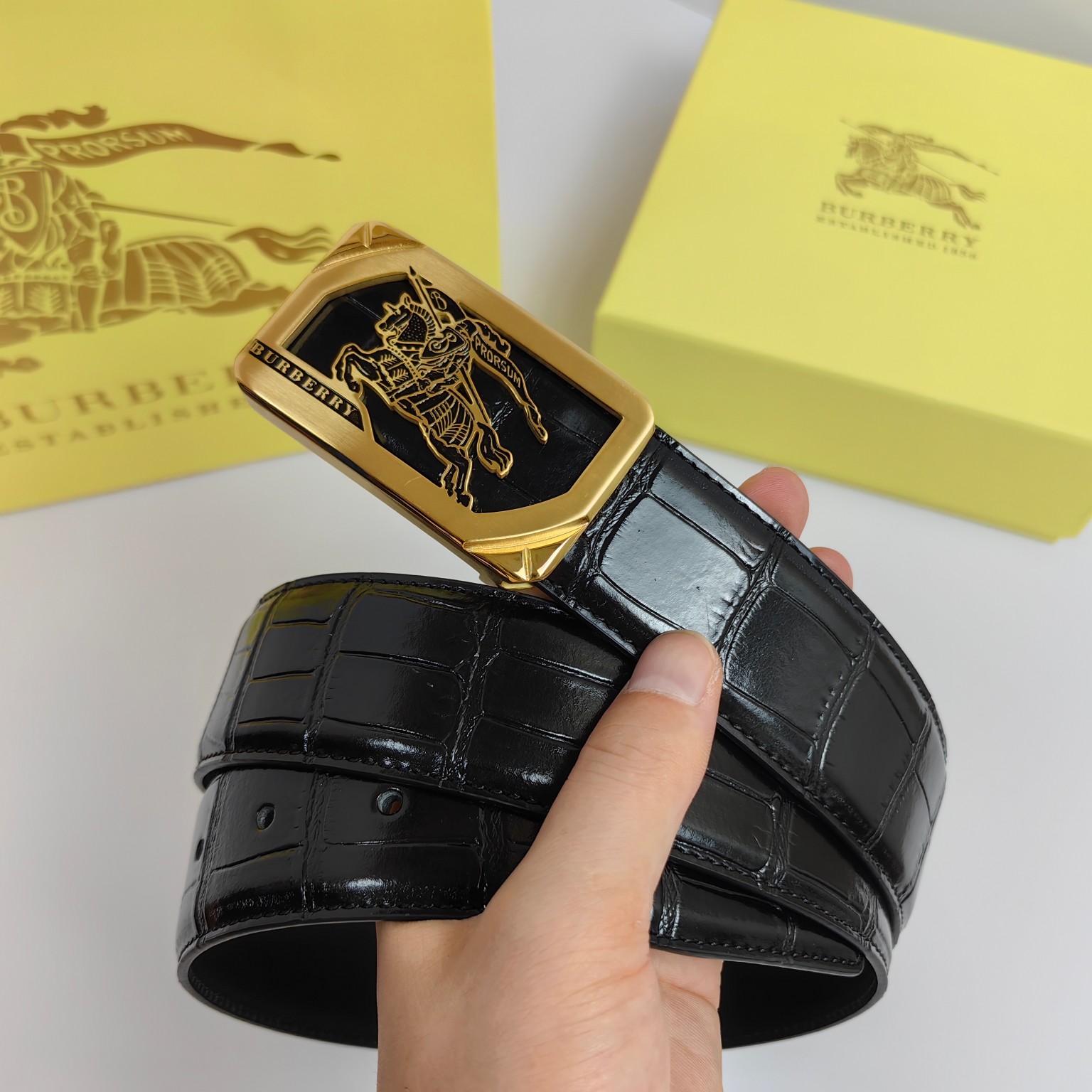 Burberry Basic Belt M