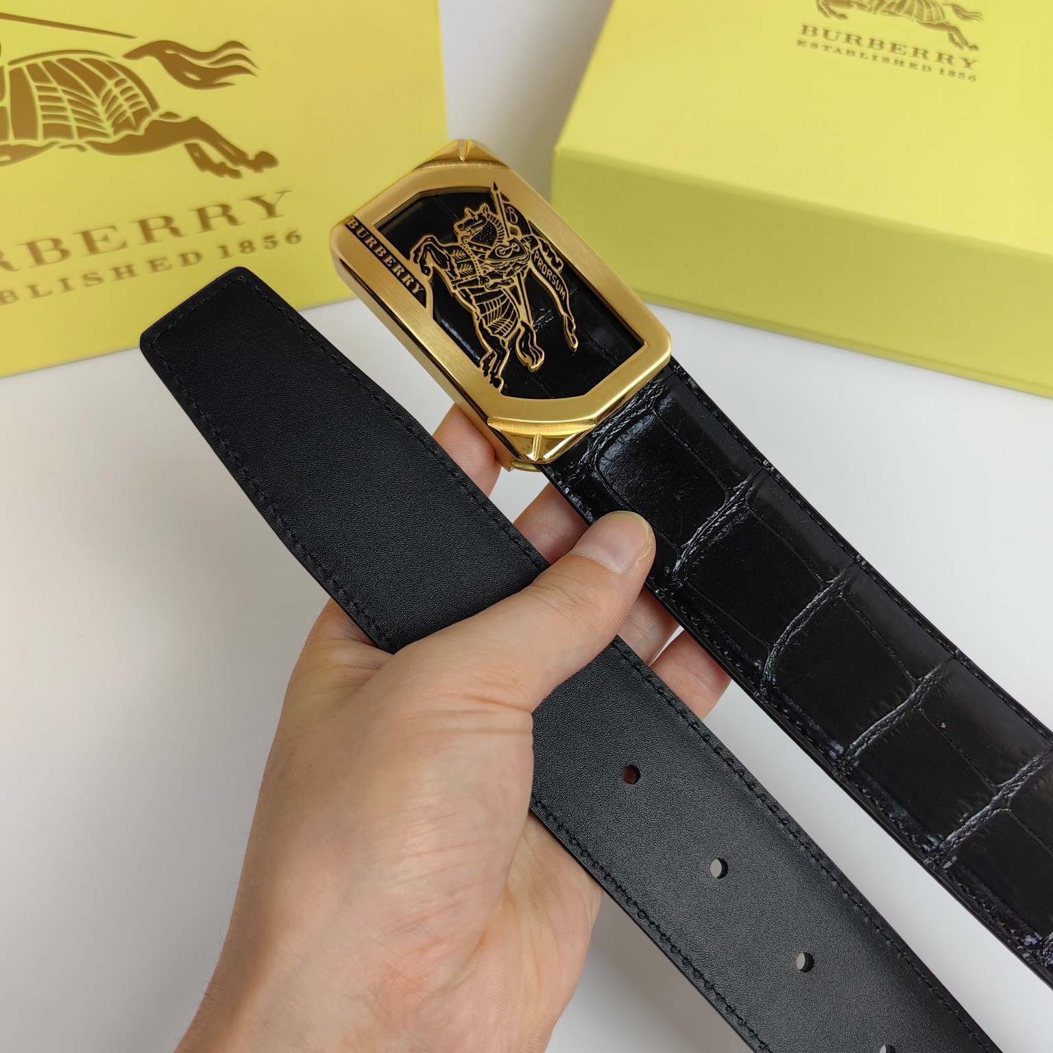 Burberry Basic Belt M