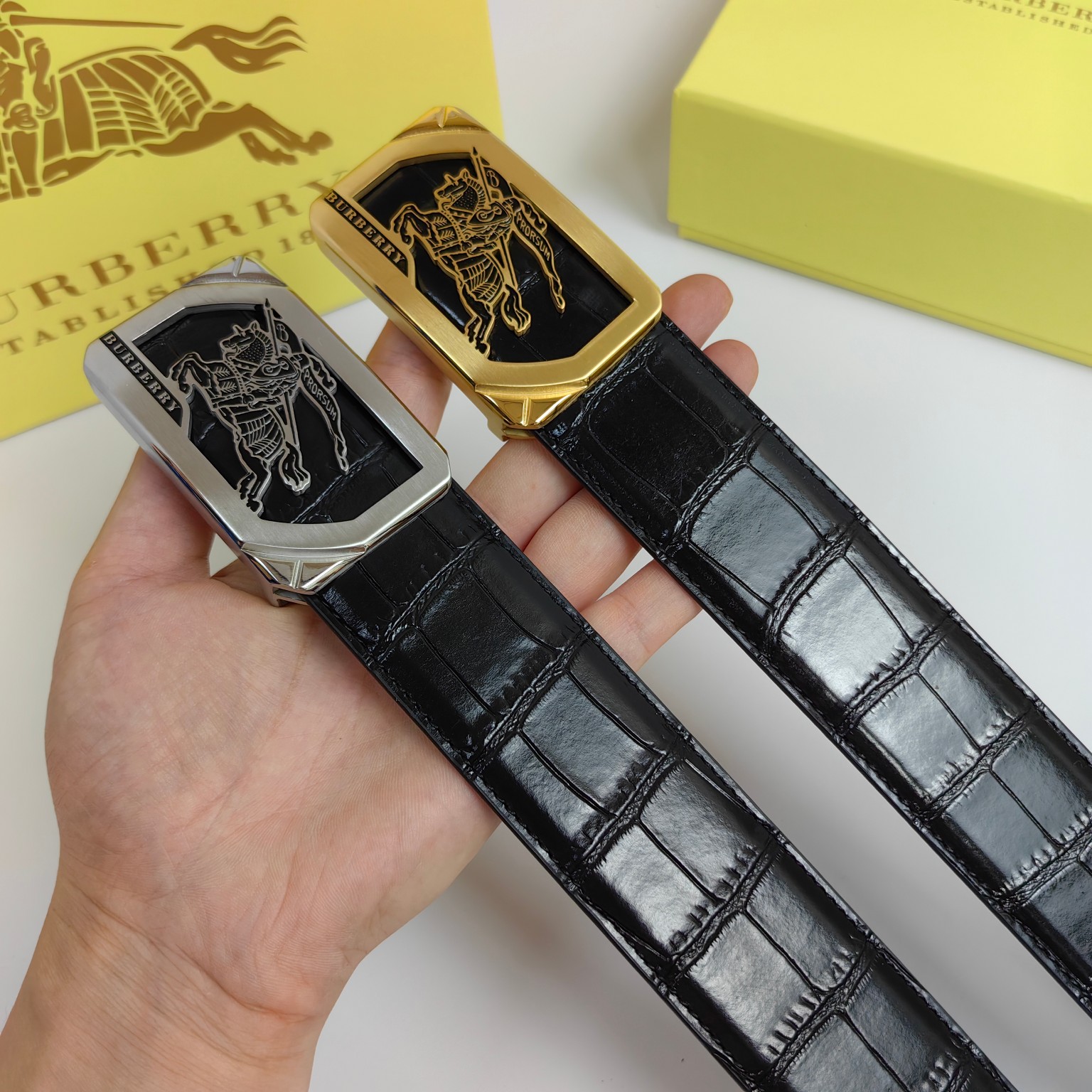 Burberry Basic Belt M