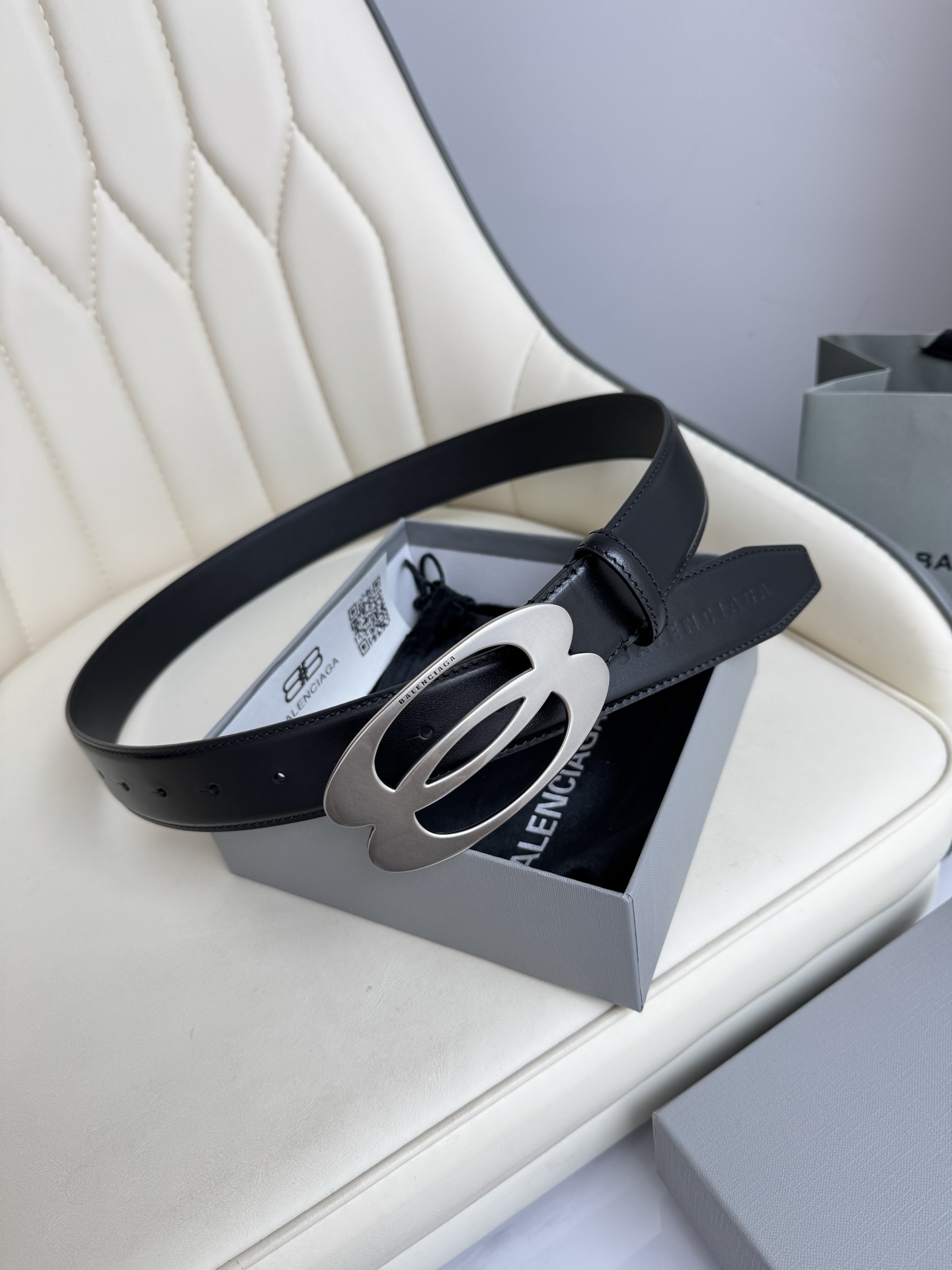 Balenciaga Basic Belt Cow Leather M-l